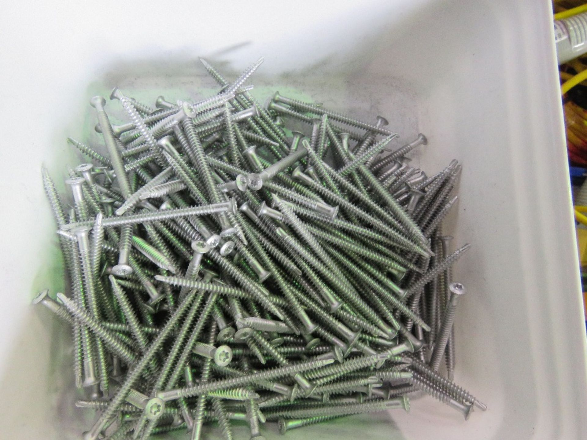 5NO CONTAINERS CONTAINING APPROXIMATELY 500NO SFRS-5.8X85 CARBON STEEL SCREWS. THIS LOT IS SOLD U - Image 2 of 3