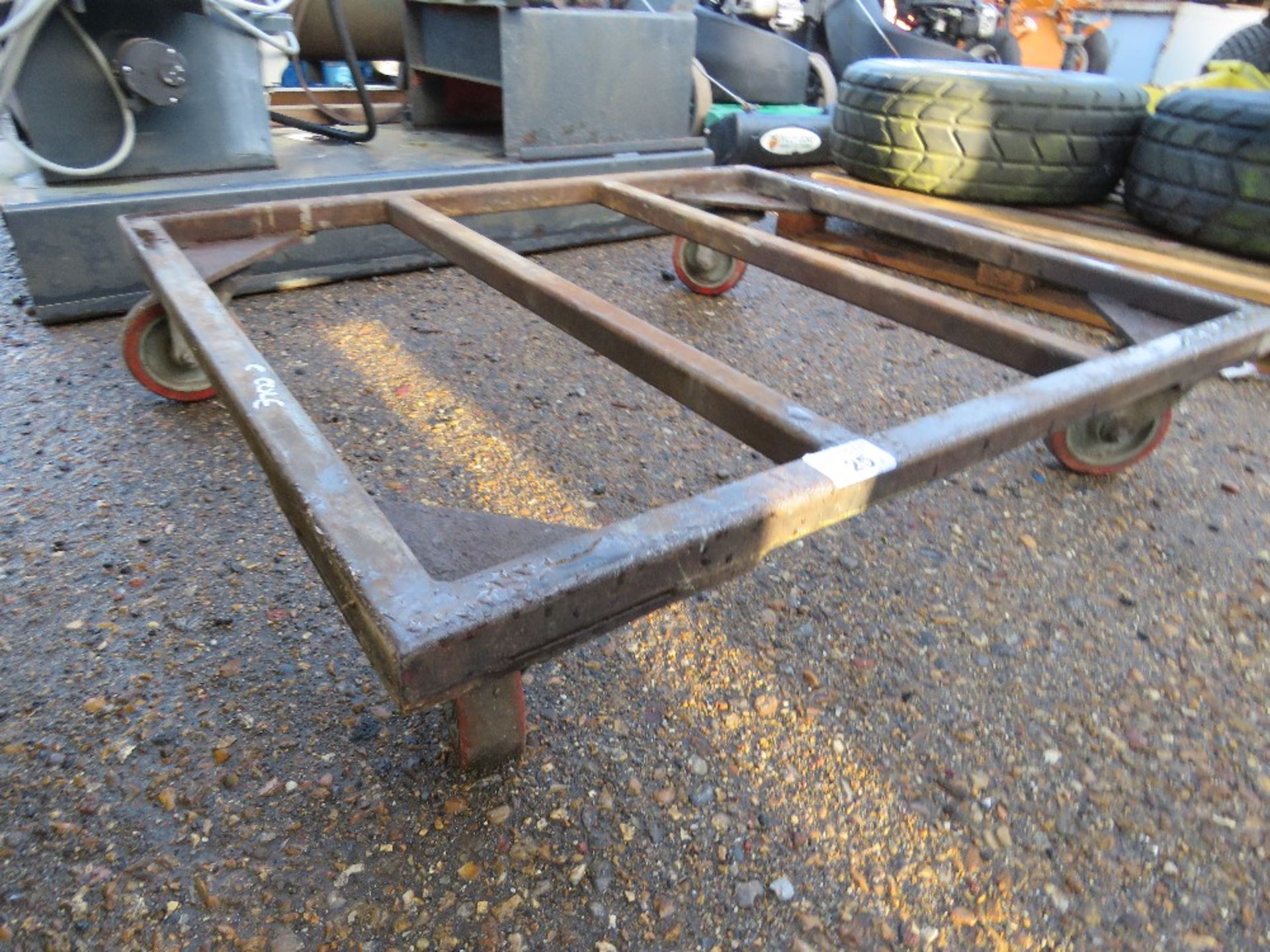 HEAVY DUTY MACHINE MOVING TROLLEY, 1M X 1.1M APPROX. THIS LOT IS SOLD UNDER THE AUCTIONEERS MARGI - Image 2 of 2