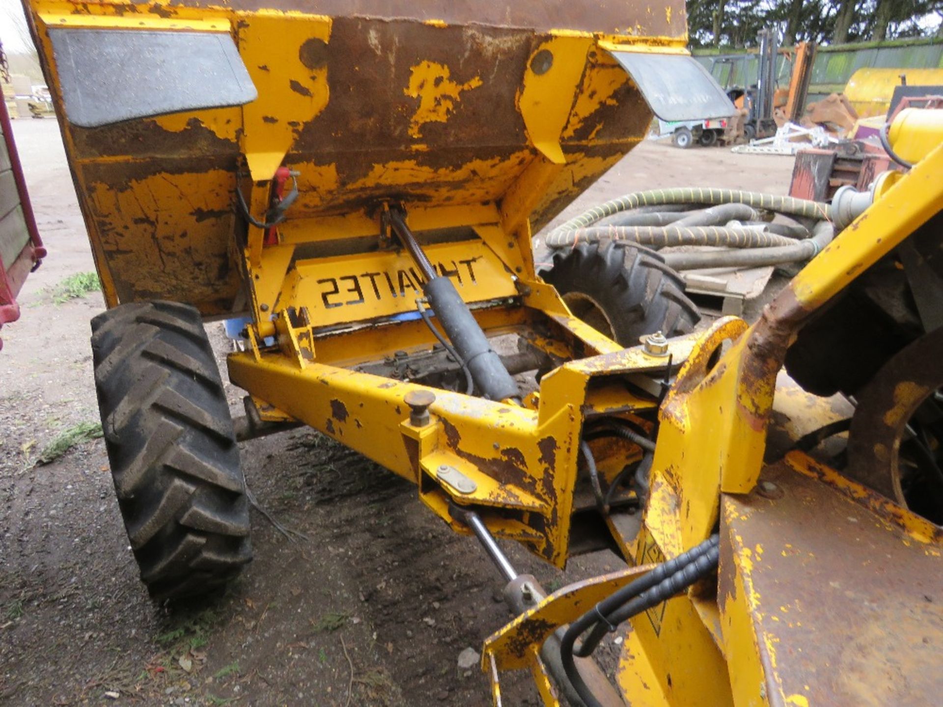 THWAITES 4000 2 TONNE CAPACITY STRAIGHT TIP SITE DUMPER, TYPE MACH-020 SN:15-97698. YEAR 2000 BUILD. - Image 8 of 13