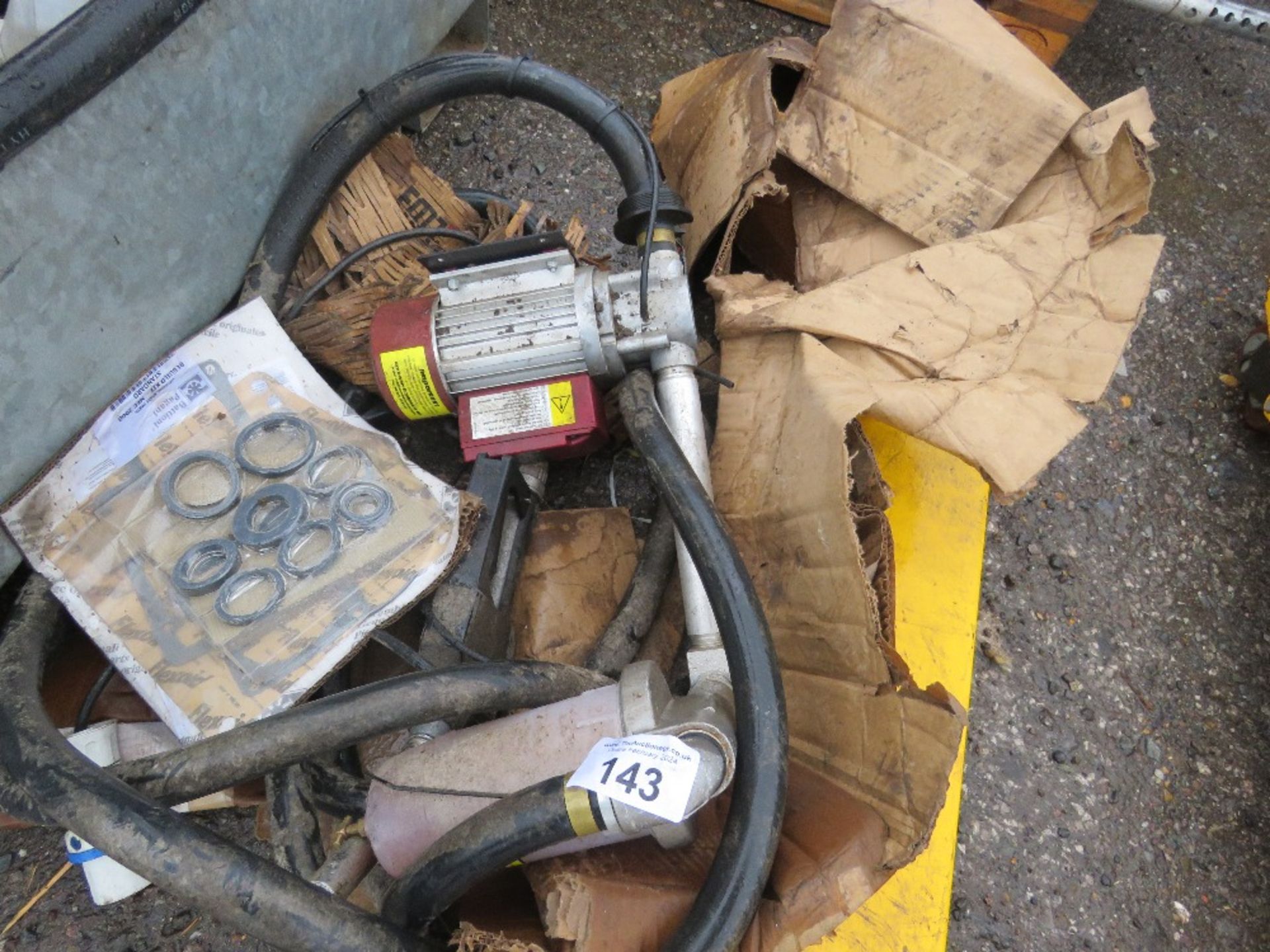 FUEL TRANSFER PUMP, 240VOLT. SOURCED FROM COMPANY LIQUIDATION. THIS LOT IS SOLD UNDER THE AUCTI - Image 2 of 4
