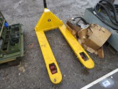 HYDRAULIC PALLET TRUCK. SOURCED FROM COMPANY LIQUIDATION. THIS LOT IS SOLD UNDER THE AUCTIONEERS