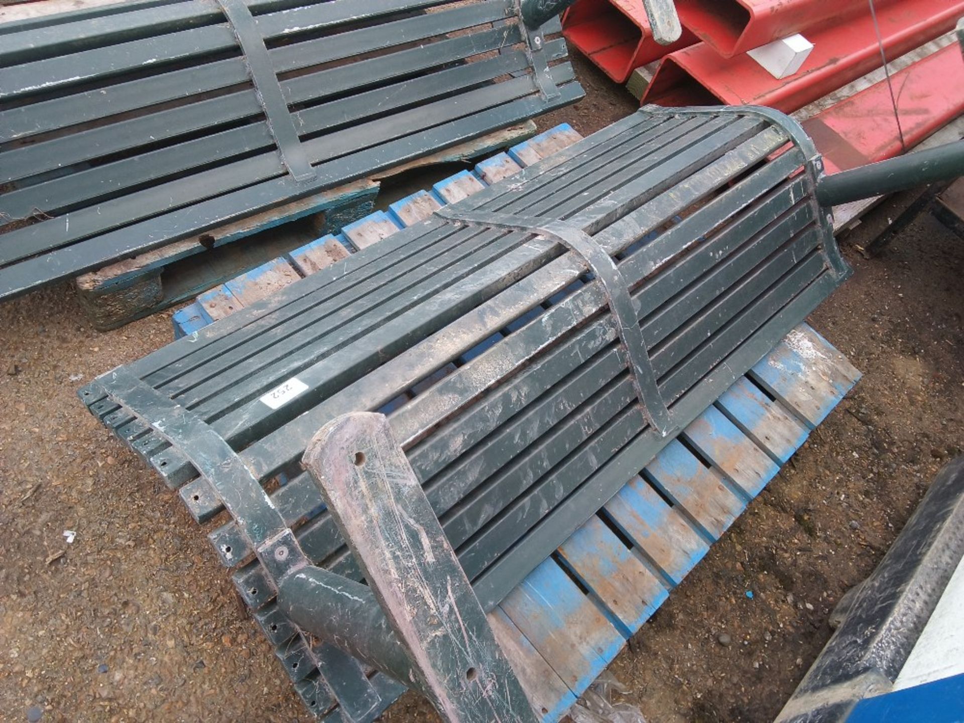 HEAVY DUTY METAL PARK BENCH, 1.8M WIDE, GALVANISED AND GREEN PAINTED. THIS LOT IS SOLD UNDER THE - Image 2 of 2