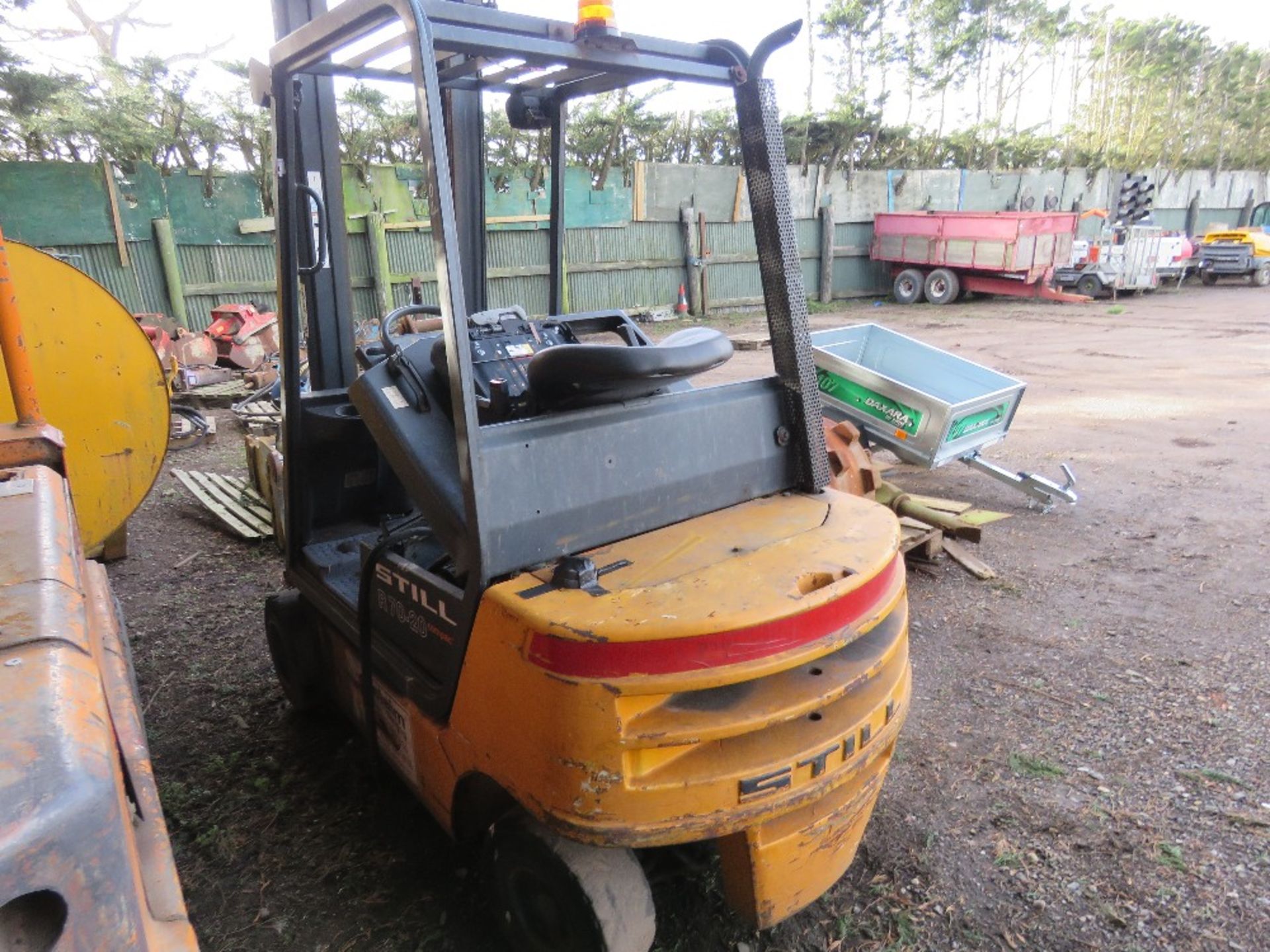 STILL R70-20 COMPACT DIESEL ENGINED FORKLIFT, SN:076001217. WEN TESTED WAS SEEN TO START, RUN AND LI - Image 4 of 6