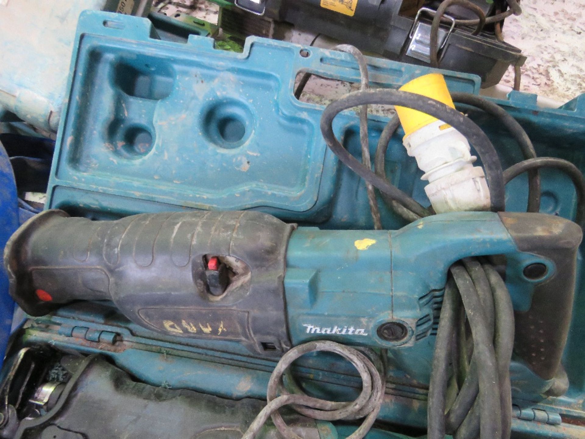 2 X MAKITA 110VOLT RECIPROCATING SAWS PLUS A GRINDER. SOURCED FROM COMPANY LIQUIDATION. - Image 4 of 4