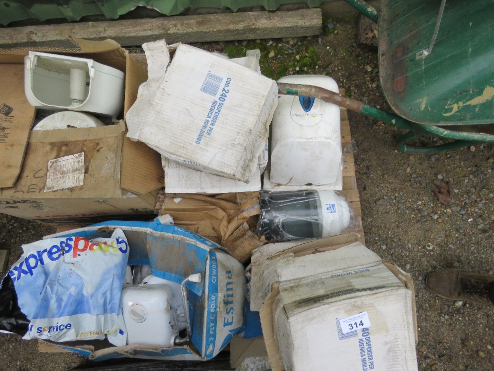 PALLET OF ASSORTED PORTABLE TOILET RELATED ITEMS INCLUDING WATER HEATER ETC. - Image 2 of 2