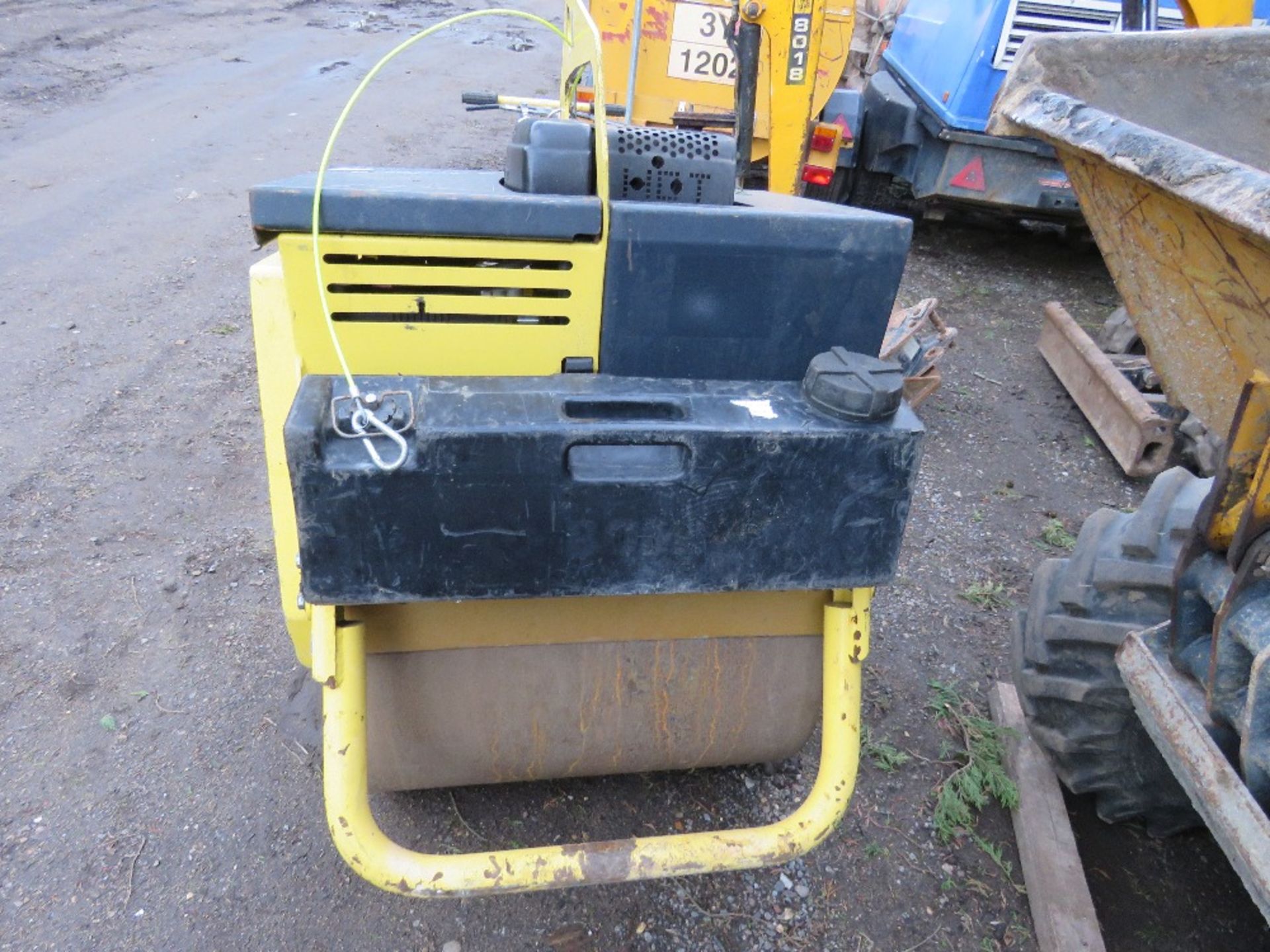 BOMAG BW71F-2 SINGLE DRUM ROLLER YEAR 2014 SN:101620271361. WHEN TESTED WAS SEEN TO RUN AND VIBRATE - Image 2 of 6