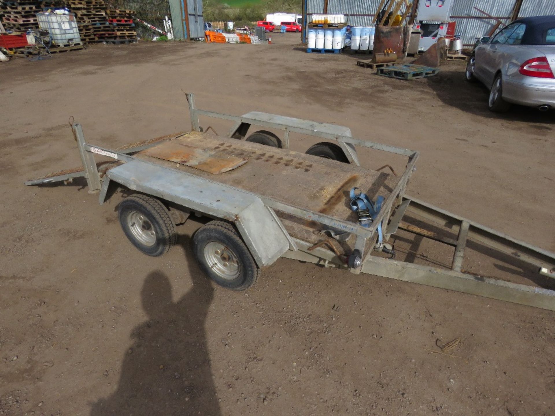 KUBOTA 36 MINI EXCAVATOR PACKAGE CONSISTING OF 4NO BUCKETS, HYDRAULIC BREAKER, MINI DIGGER TRAILER A - Image 15 of 18