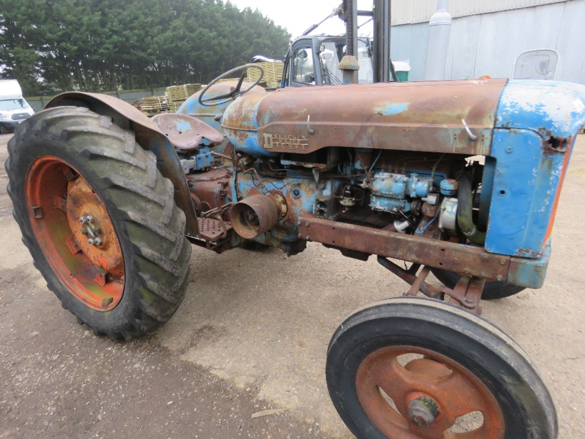 FORDSON MAJOR TRACTOR, ORIGINALLY SUPPLIED BY COUNTY GARAGE CO LTD FROM CARLISLE. WHEN TESTED WAS S