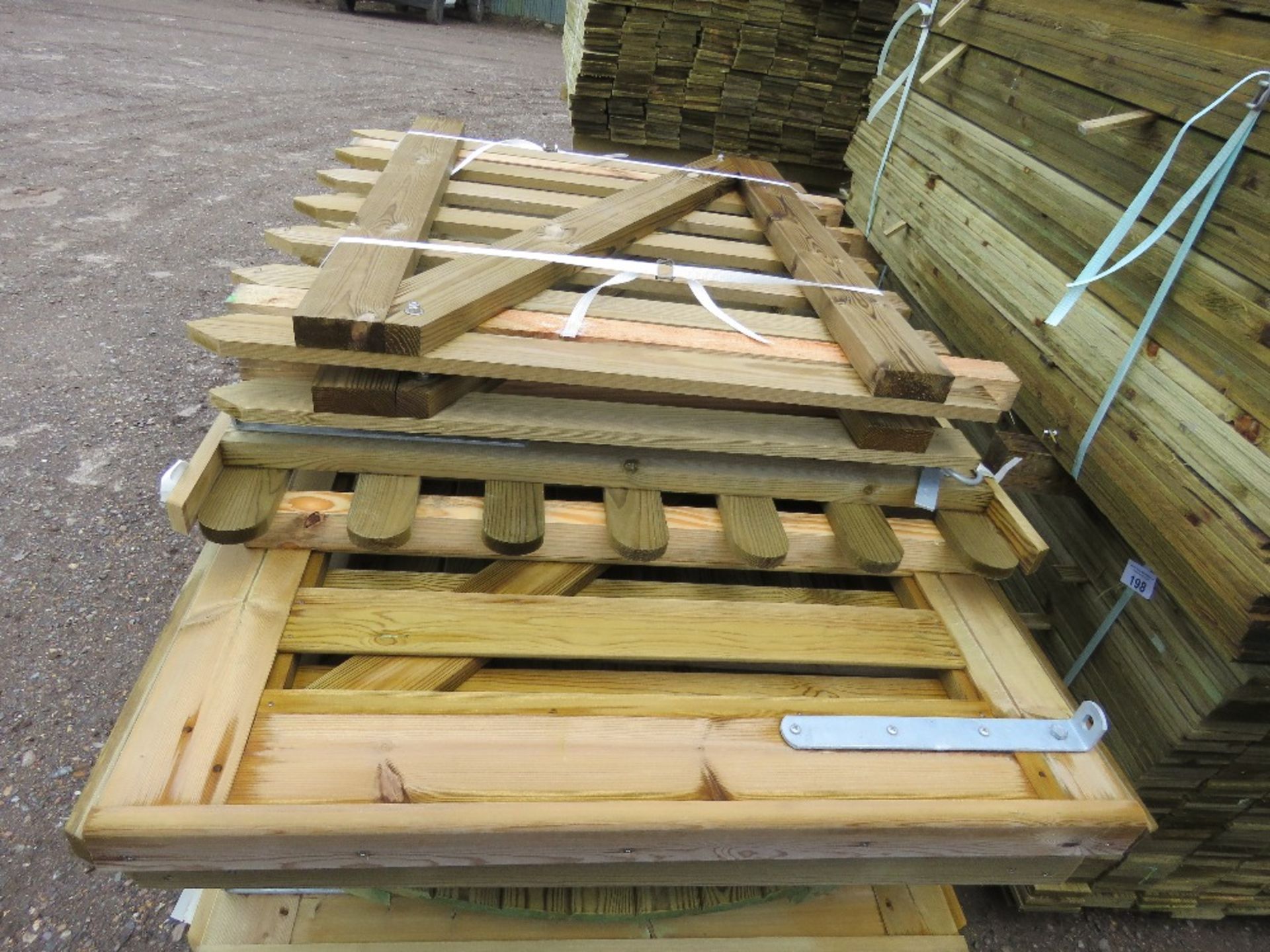 STACK OF 9NO MIXED SIZED WOODEN GARDEN GATES. - Image 3 of 3