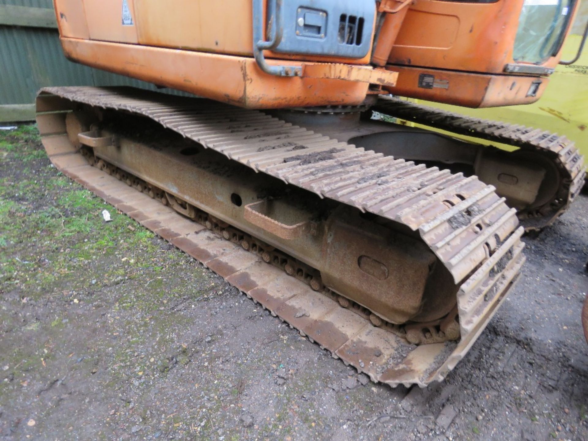 DOOSAN DX140LC STEEL TRACKED 14 TONNE EXCAVATOR, YEAR 2009 BUILD. 11,593 REC HOURS. 3NO BUCKETS. SN: - Image 4 of 18