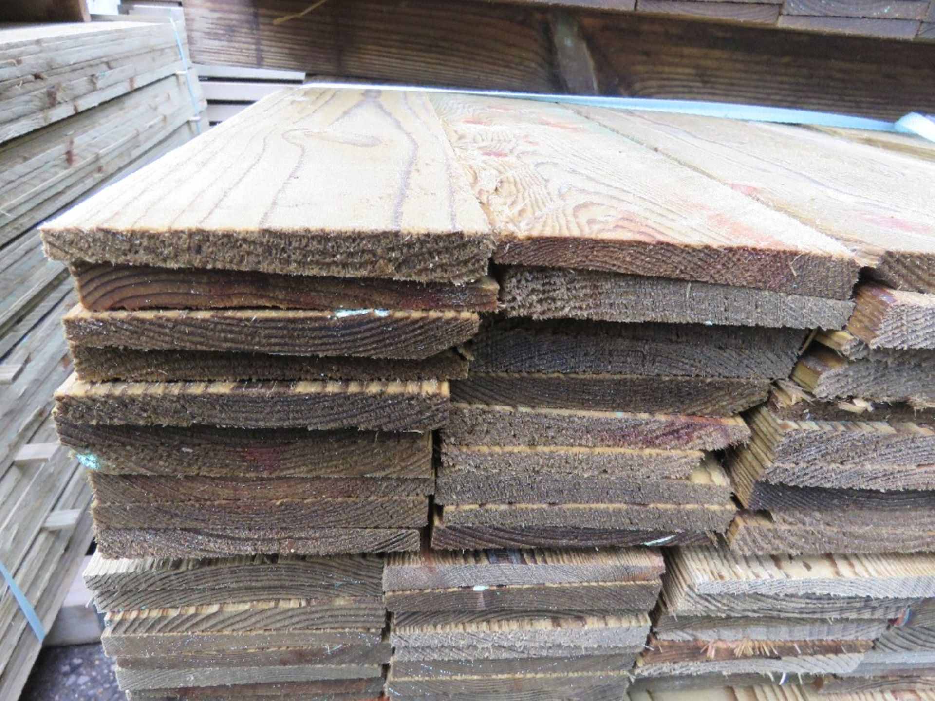 LARGE PACK OF TREATED FEATHER EDGE FENCE CLADDING TIMBER BOARDS. 1.80M LENGTH X 100MM WIDTH APPROX. - Image 3 of 4