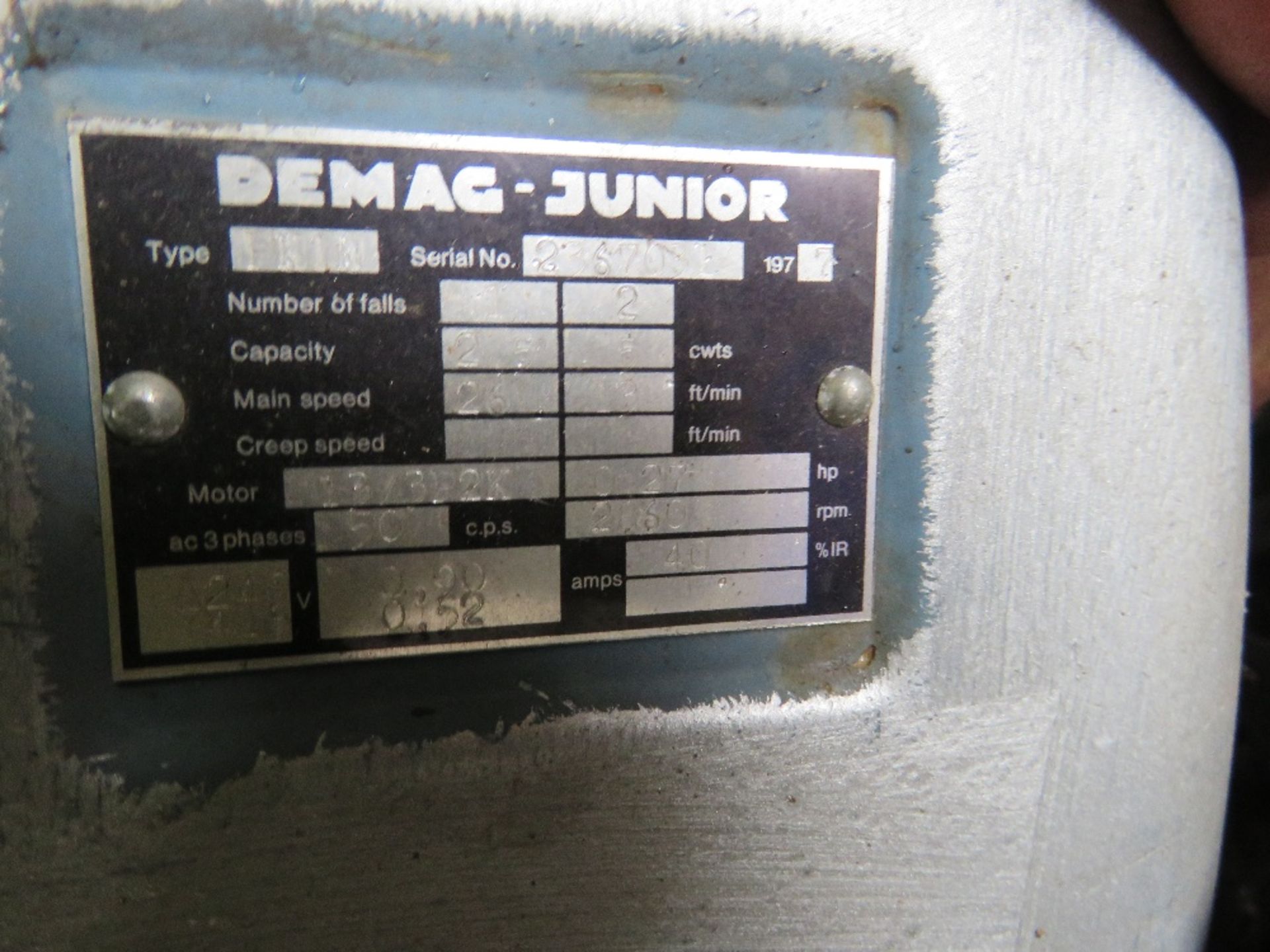 DEMAG 250KG RATED CHAIN HOIST WITH REMOTE. - Image 5 of 5