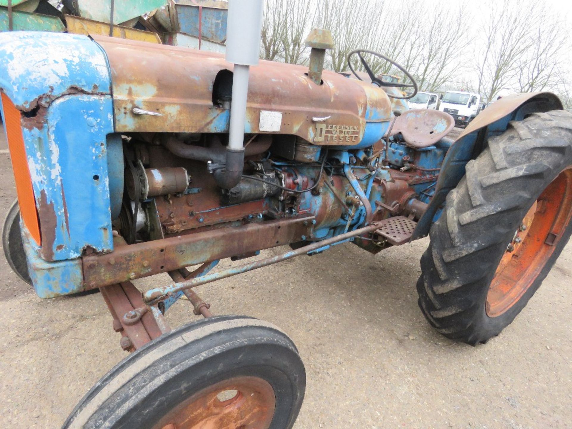 FORDSON MAJOR TRACTOR, ORIGINALLY SUPPLIED BY COUNTY GARAGE CO LTD FROM CARLISLE. WHEN TESTED WAS S - Image 6 of 9