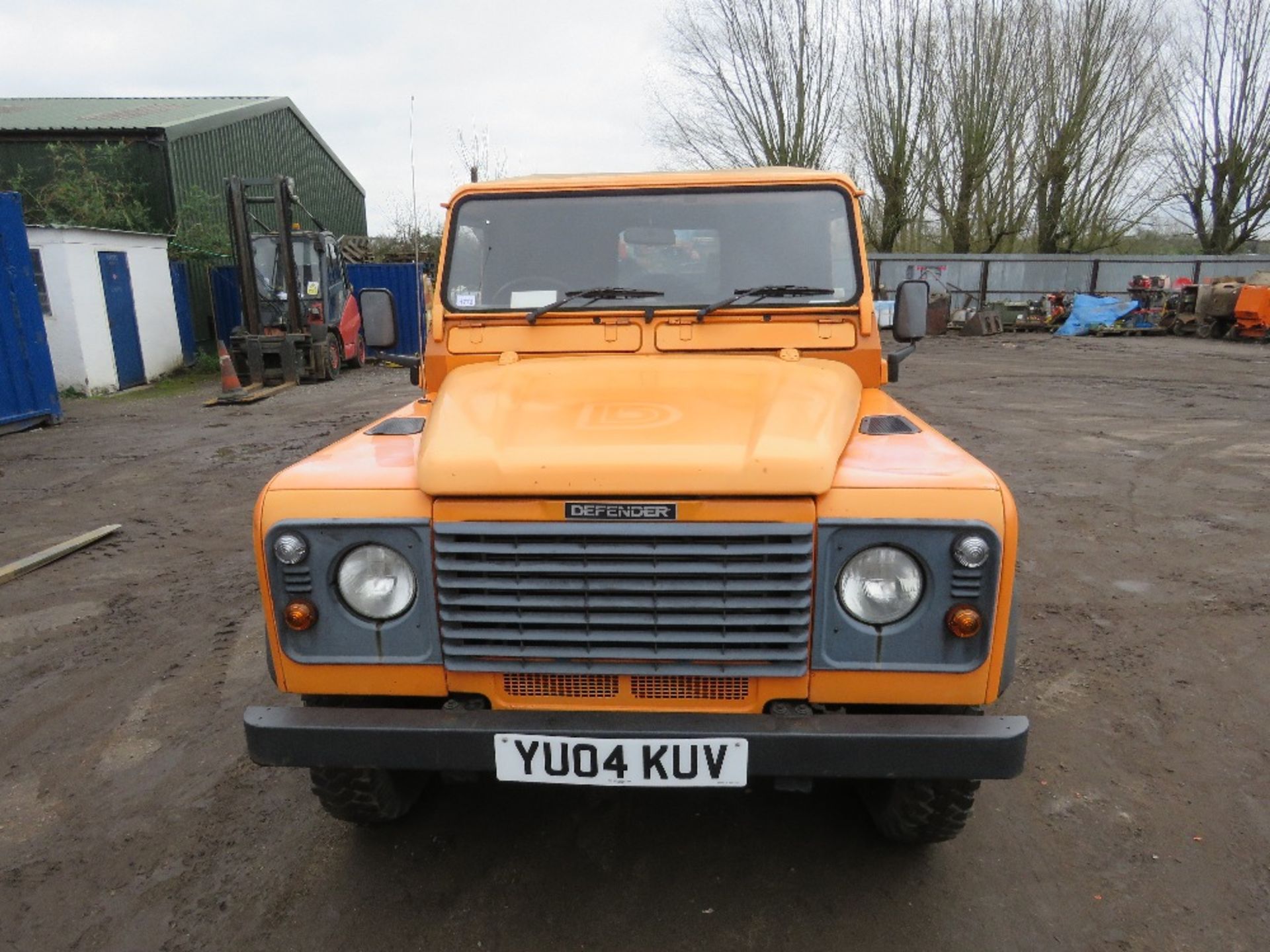 LANDROVER 110 REG YU04 KUV. 98,315 REC MILES. TD5 DIESEL ENGINE. WITH V5 AND TEST UNTIL 26/02/25. O - Image 3 of 21