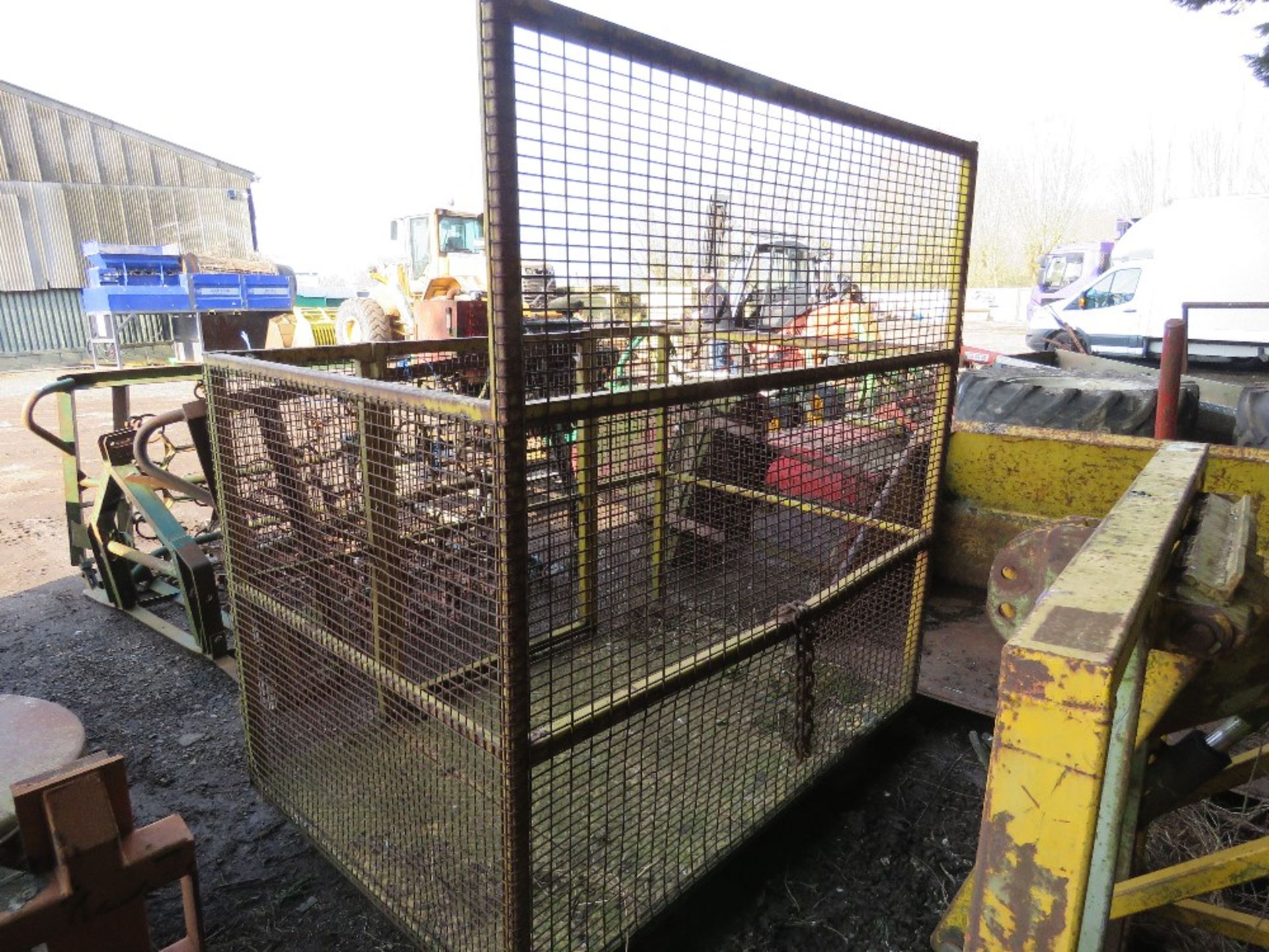 LARGE FORKLIFT MAN CAGE BASKET. - Image 3 of 3