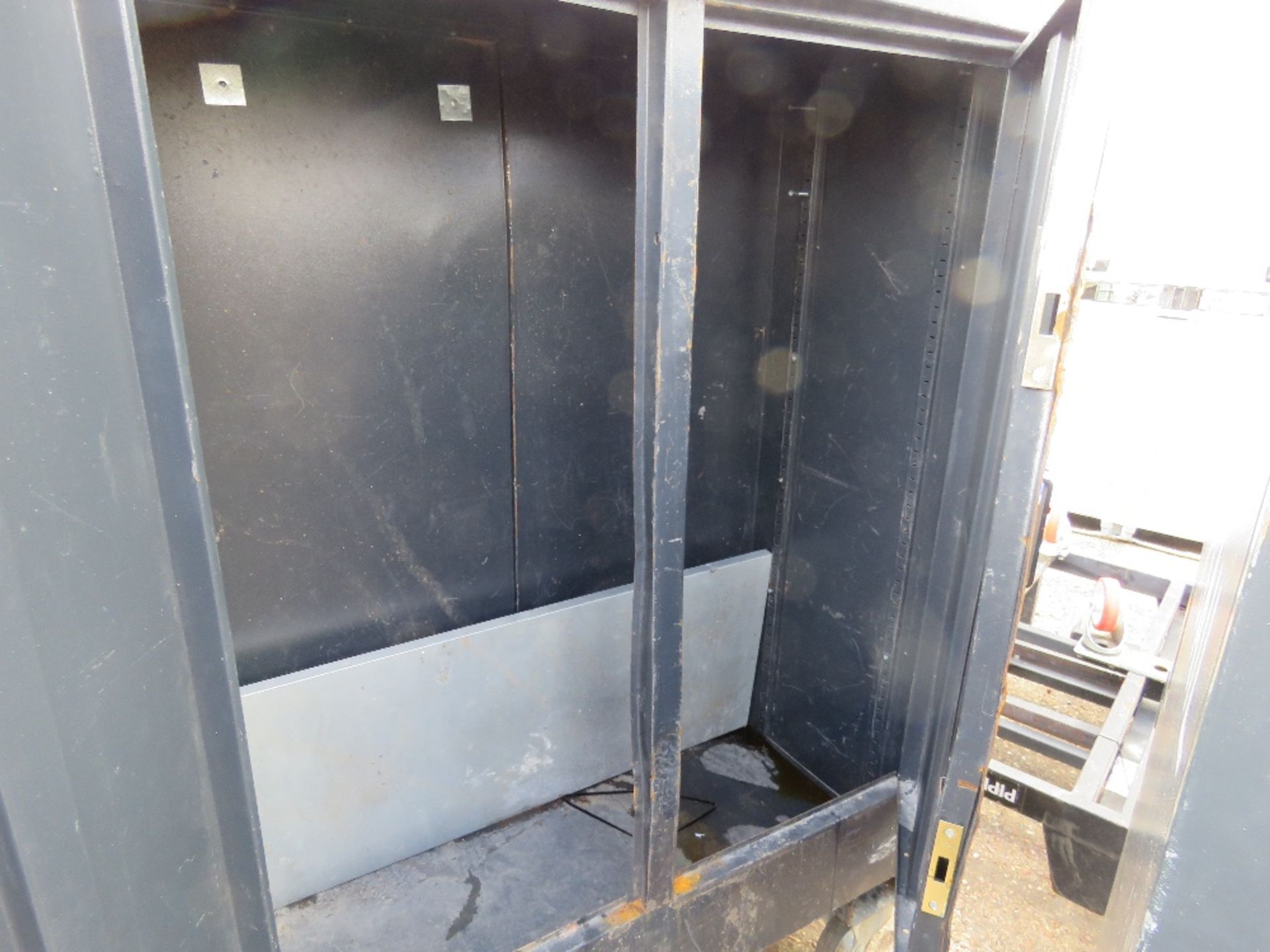 ARMORGARD FITTINGSTOR STORAGE CABINET. SOURCED FROM COMPANY LIQUIDATION. - Image 3 of 3