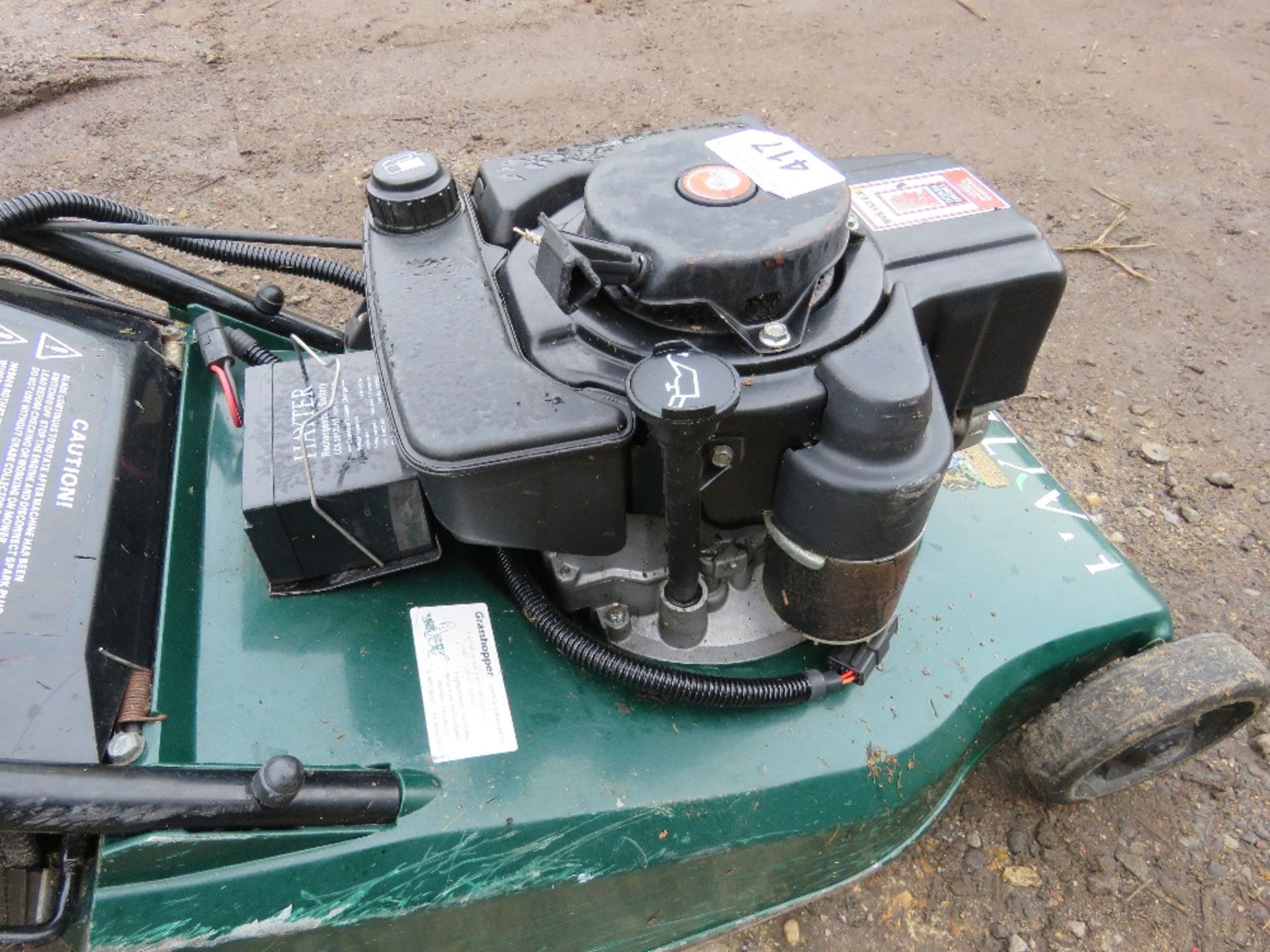 PETROL ENGINE ROLLER MOWER, NO COLLECTOR.....THIS LOT IS SOLD UNDER THE AUCTIONEERS MARGIN SCHEME, T - Image 3 of 4