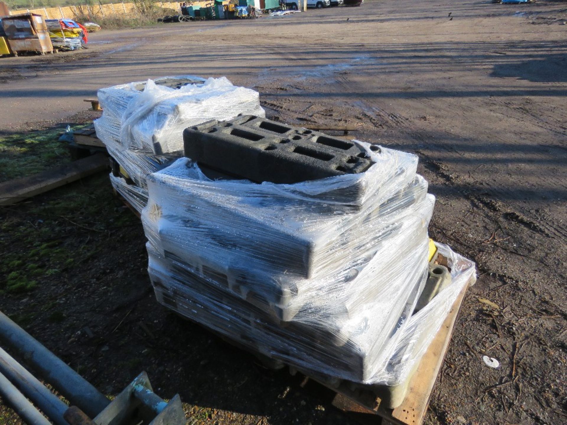 2 X PALLETS OF HERAS TYPE SITE FENCE BASES / BLOCKS. - Image 2 of 6