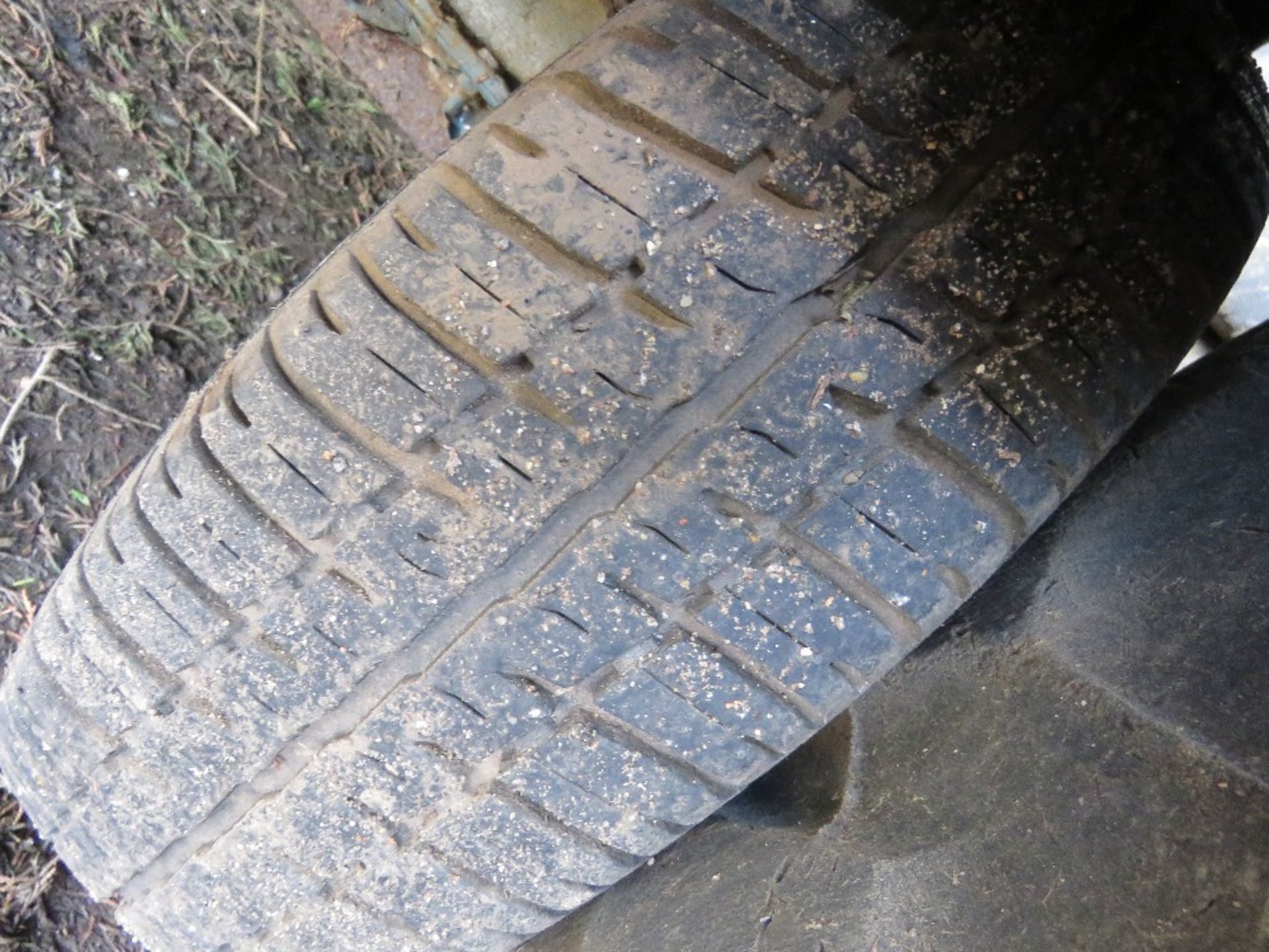 SINGLE AXLED CAR TRAILER 7FT X 4FT APPROX.....THIS LOT IS SOLD UNDER THE AUCTIONEERS MARGIN SCHEME, - Image 7 of 7