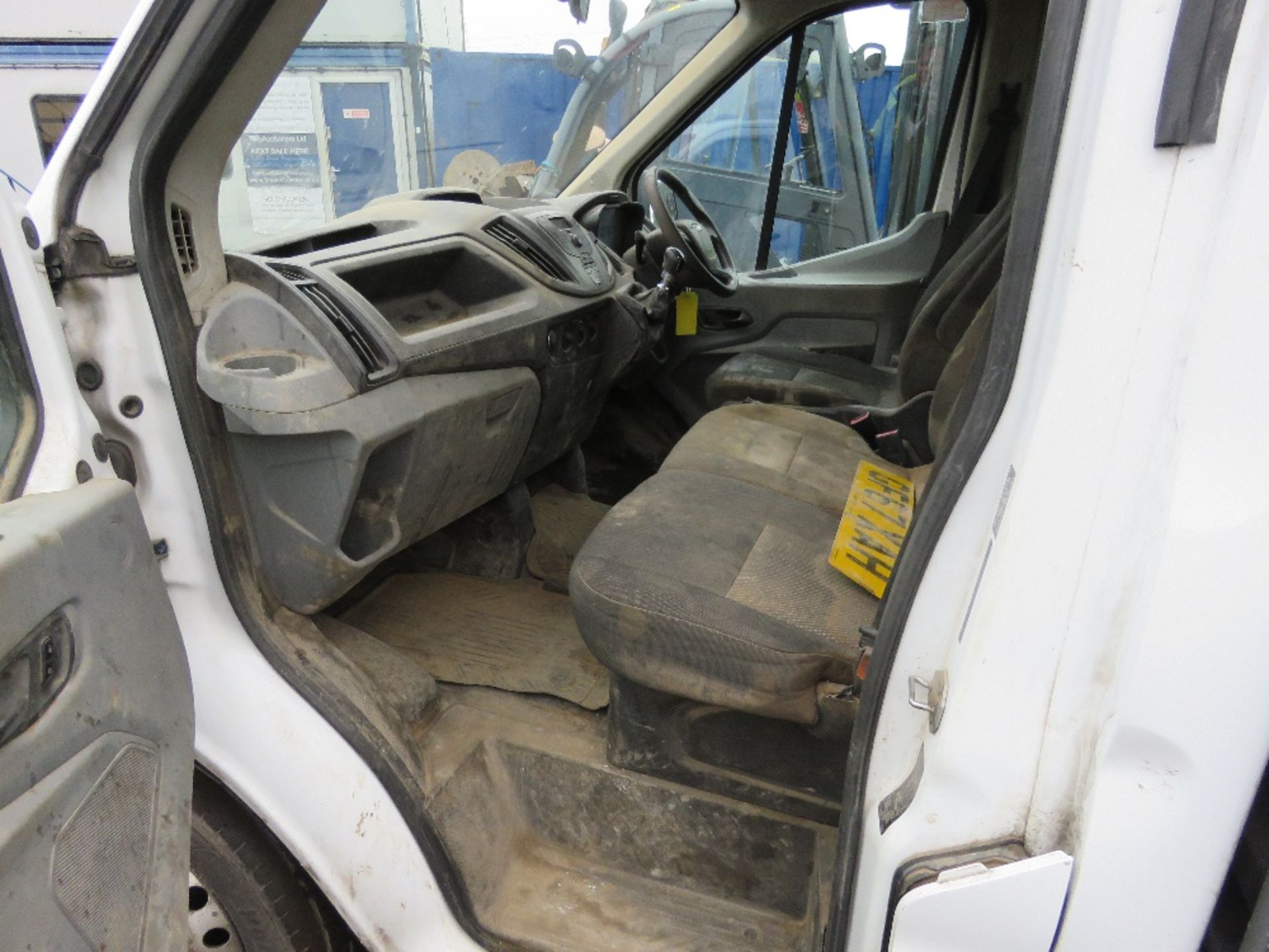 FORD TRANSIT DROP SIDE TRUCK REG:GF67 XAH. 147,016 REC MILES. WITH V5 AND MOT 17/11/24 FIRST REGIST - Image 3 of 12