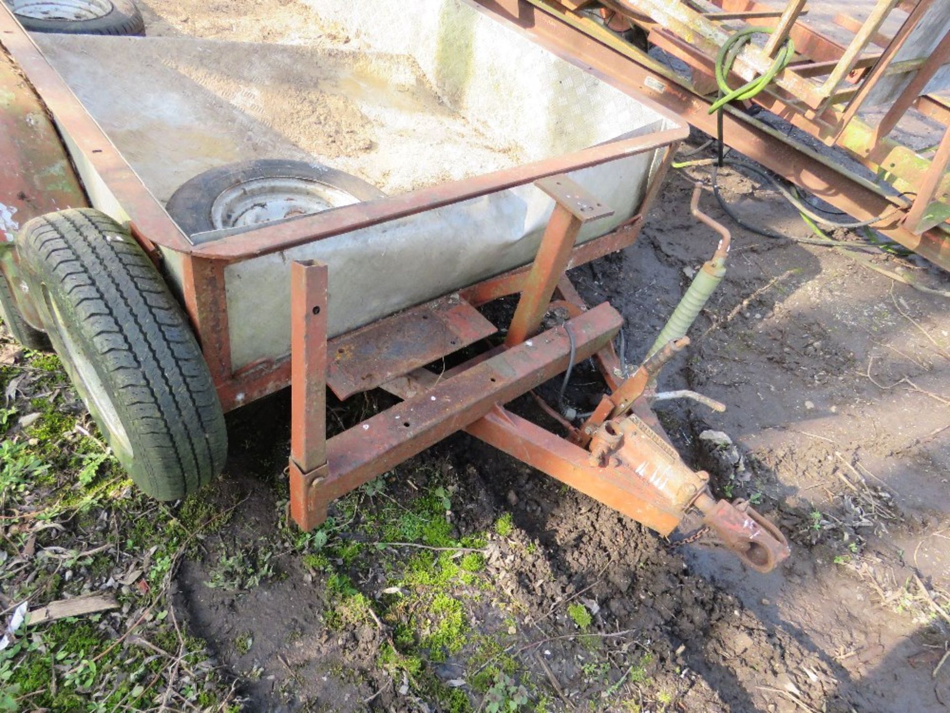 TWIN AXLED TRAILER, REQUIRES ATTENTION 4FT X 7FT APPROX. - Image 3 of 4