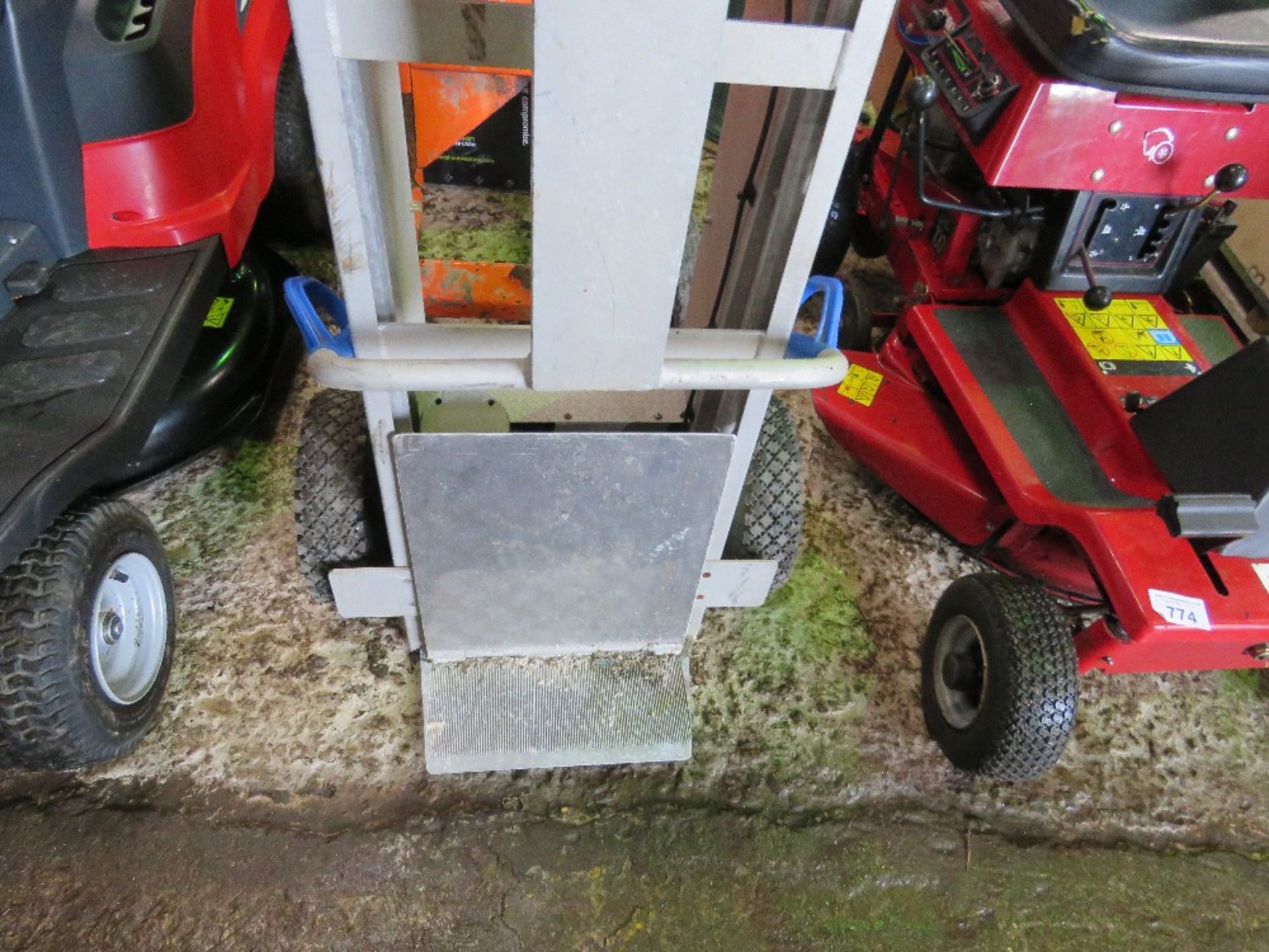 ALUMINIUM POWERED STAIR LIFT BARROW WITH CHARGER. - Image 2 of 6