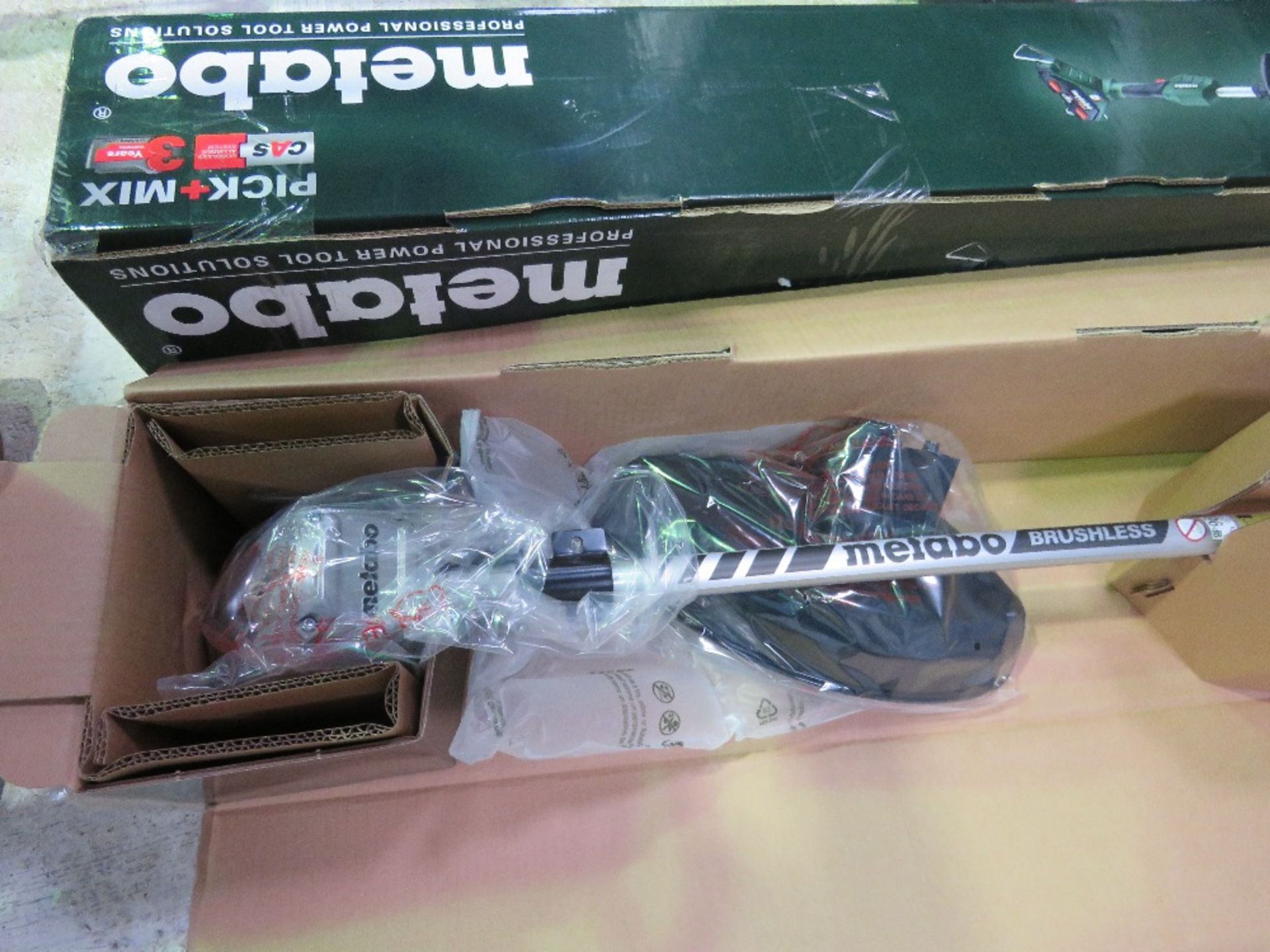 2 X METABO STRAIGHT SHAFT HD 36VOLT BATTERY BRUSH CUTTERS/STRIMMERS, NO BATTERIES, UNUSED. THIS L - Image 5 of 7