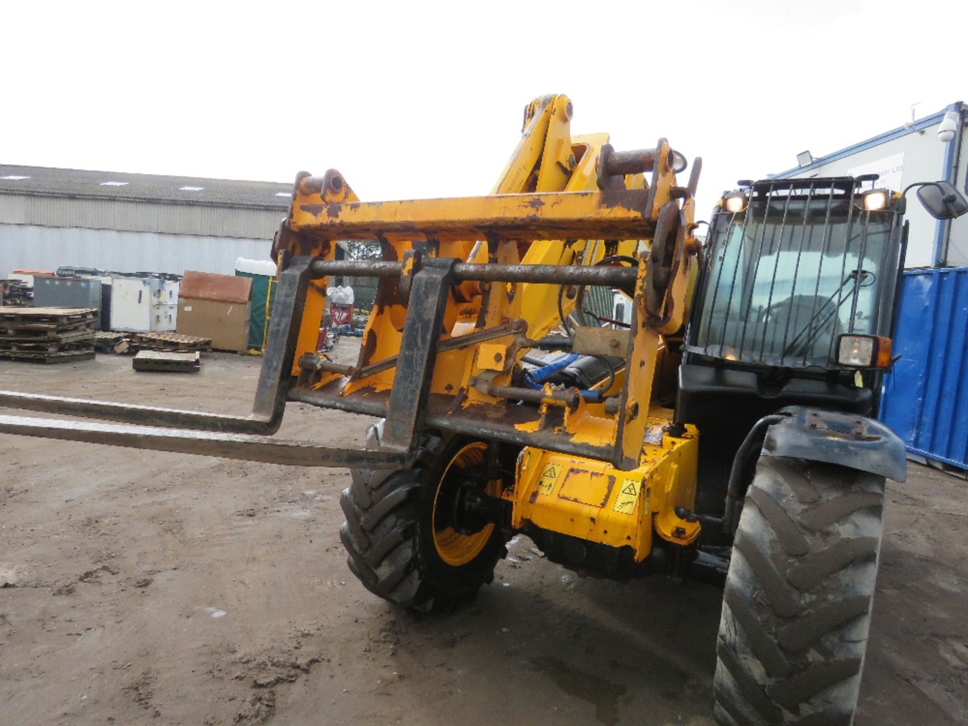 JCB 531-70 TELEHANDLER YEAR 20O7 BUILD, TURBO ENGINE. REG:NK07 HTA WITH V5. ONE PREVIOUS REC KEEPER - Image 17 of 17