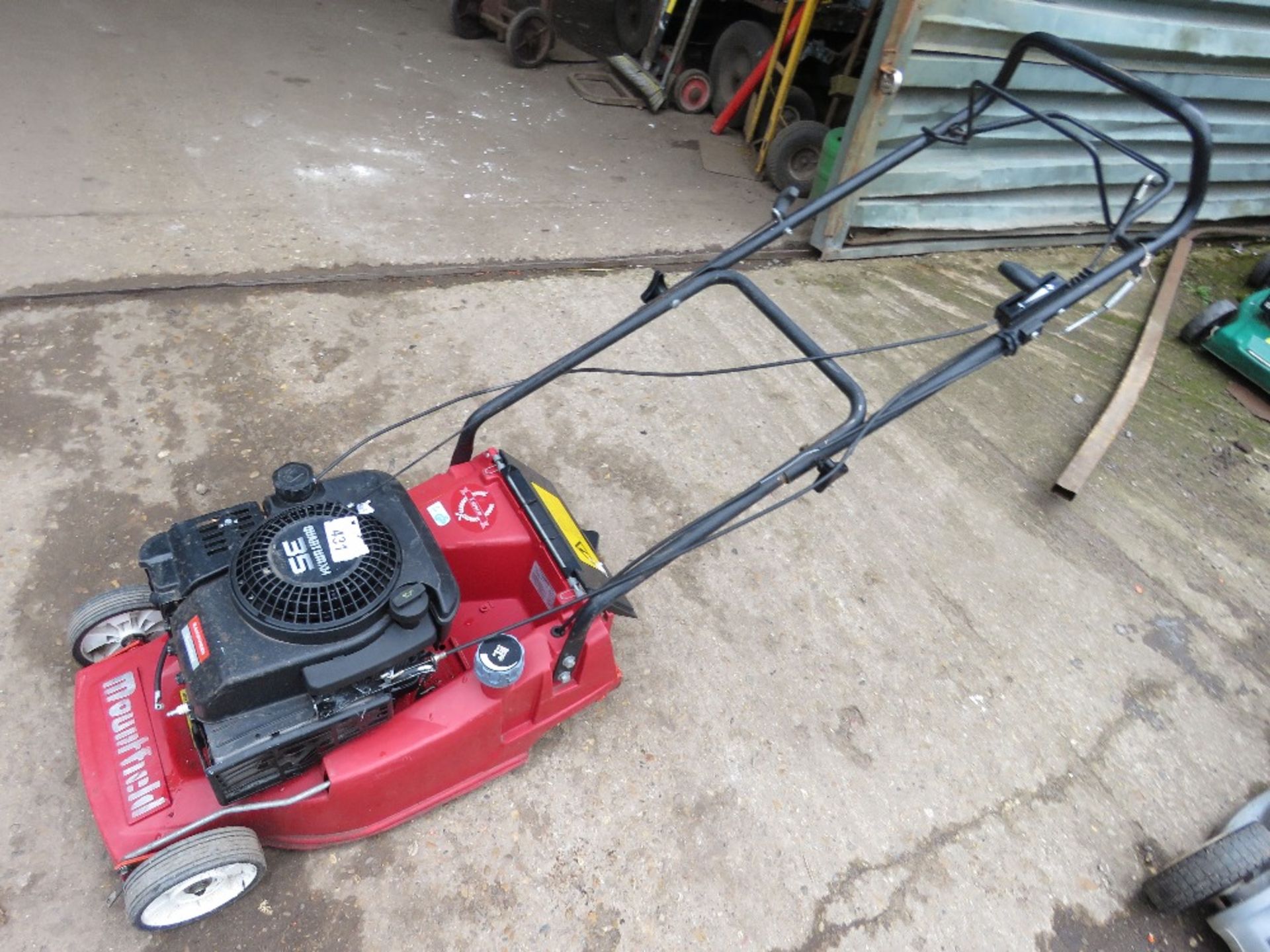 MOUNTFIELD PETROL ENGINED ROLLER LAWNMOWER , NO COLLECTOR. THIS LOT IS SOLD UNDER THE AUCTIONEERS M - Image 2 of 4