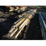 QUANTITY OF TIMBER BATTENS / CONSTRUCTION TIMBERS. THIS LOT IS SOLD UNDER THE AUCTIONEERS MARGIN