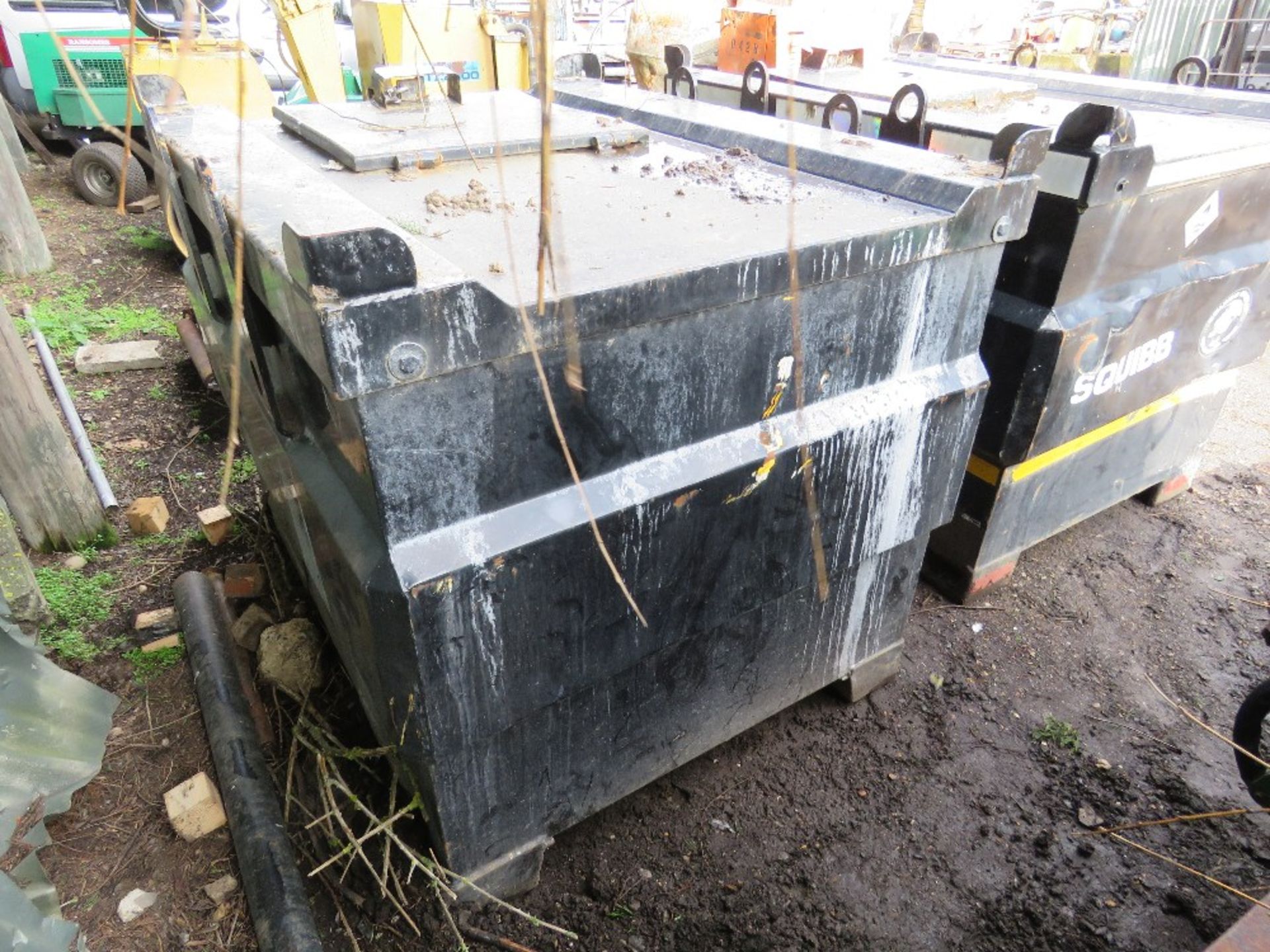 TRANSCUBE BUNDED FUEL STORE BOWSER TANK, SOURCED FROM COMPANY LIQUIDATION. - Image 3 of 5