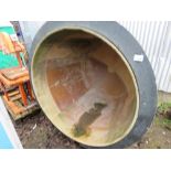 LARGE GRP MOLD ON THE SHAPE OF A BELL.