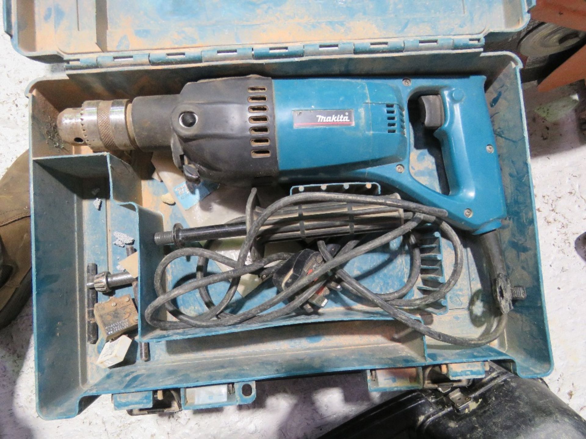 3NO 240 VOLT POWER TOOLS: 2 X DRILLS PLUS A JIGSAW. DIRECT FROM LOCAL RETIRING BUILDER. THIS LO