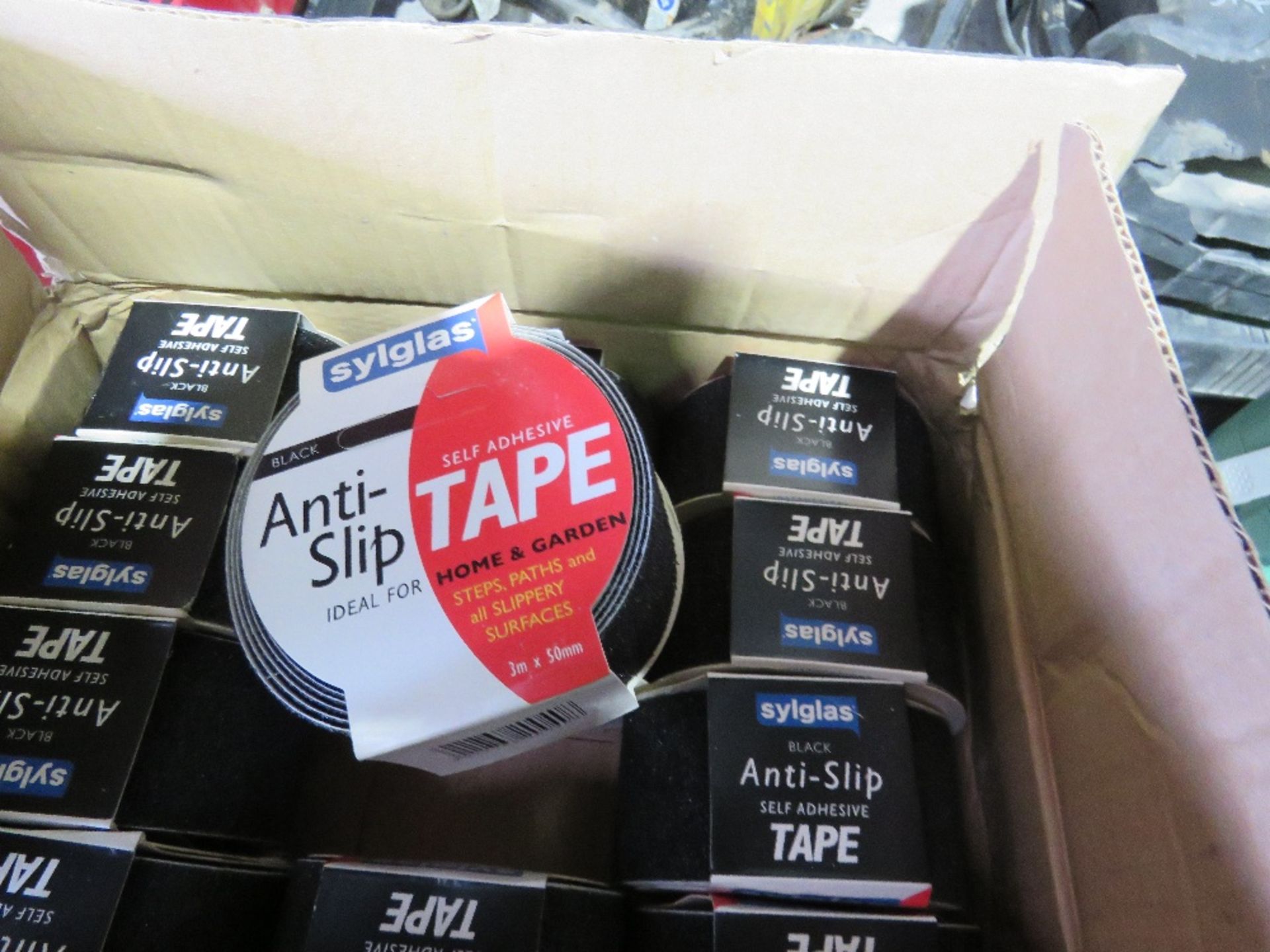 4NO BOXES OF ANTI SLIP SAFETY TAPE. THIS LOT IS SOLD UNDER THE AUCTIONEERS MARGIN SCHEME, THEREFO - Image 2 of 4
