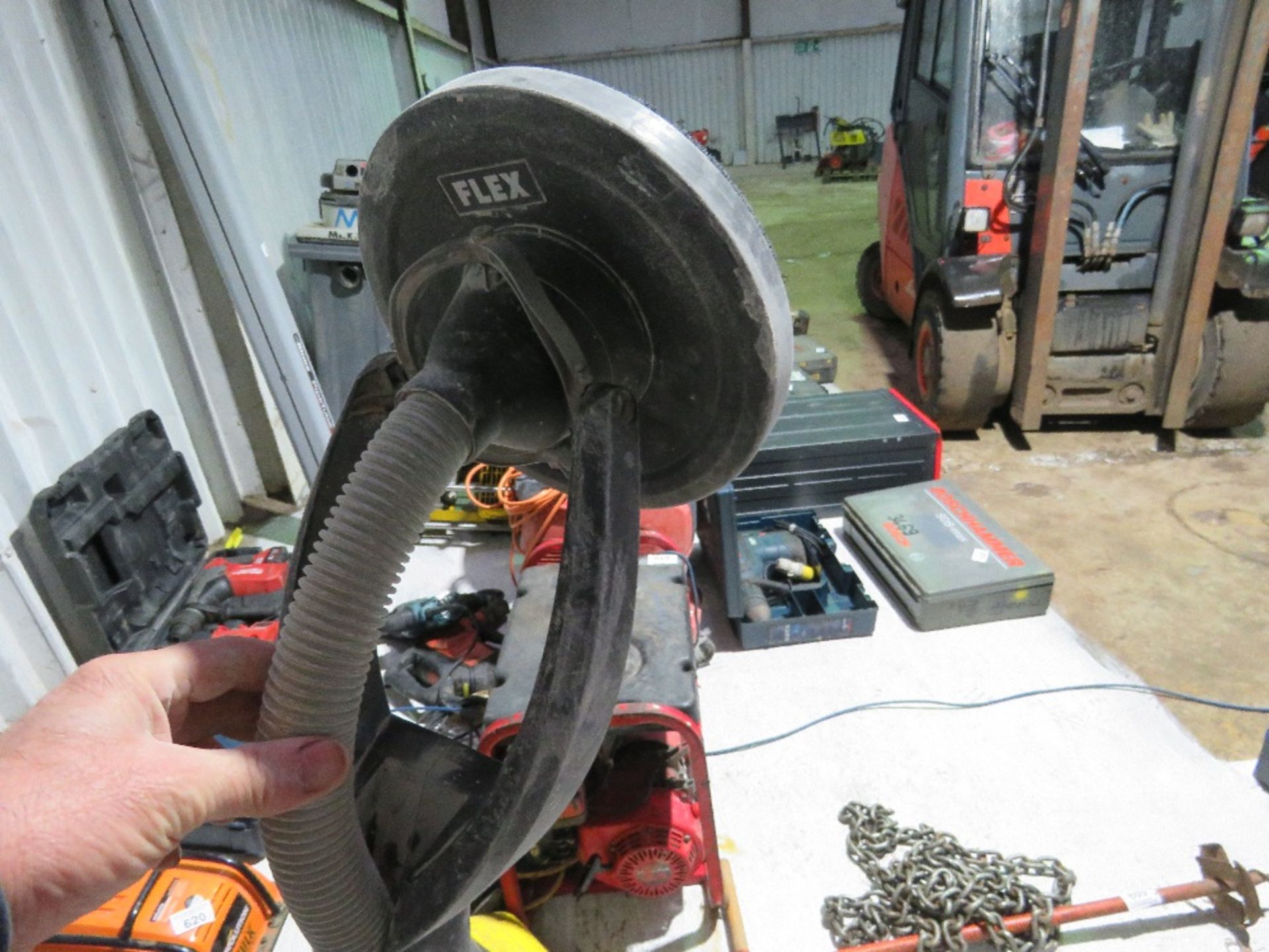 FLEX GIRAFFE CEILING SANDER IN A CASE, 110VOLT POWERED. - Image 3 of 6