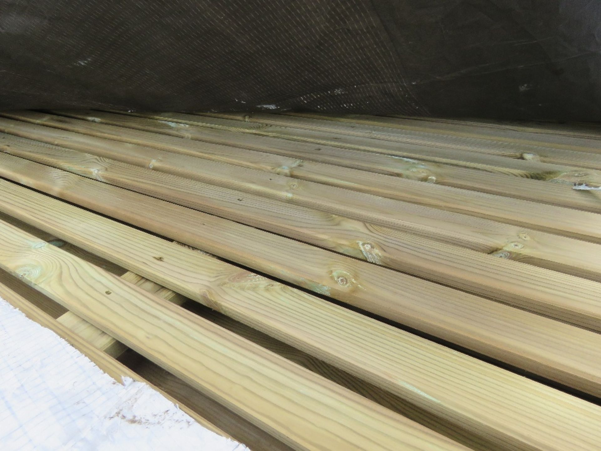 PACK OF VENETIAN SLAT FENCE PANELS 1.83M X 1.22M APPROX. 16NO PANELS IN TOTAL. - Bild 3 aus 3