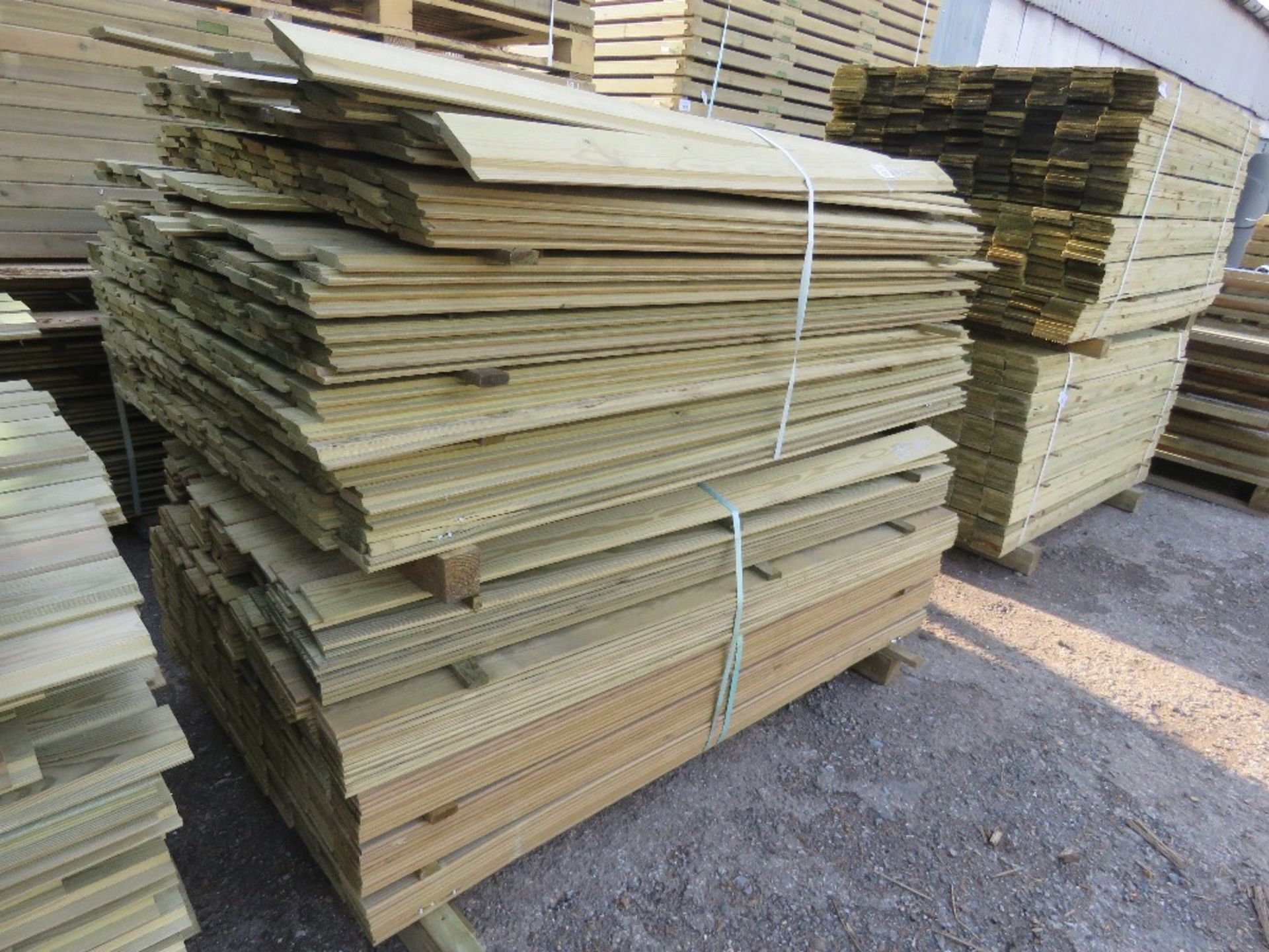 2X LARGE PACKS OF TREATED SHIPLAP AND HIT AND MISS TIMBER CLADDING BOARDS 1.57M-1.73M LENGTH X 100MM - Image 2 of 6