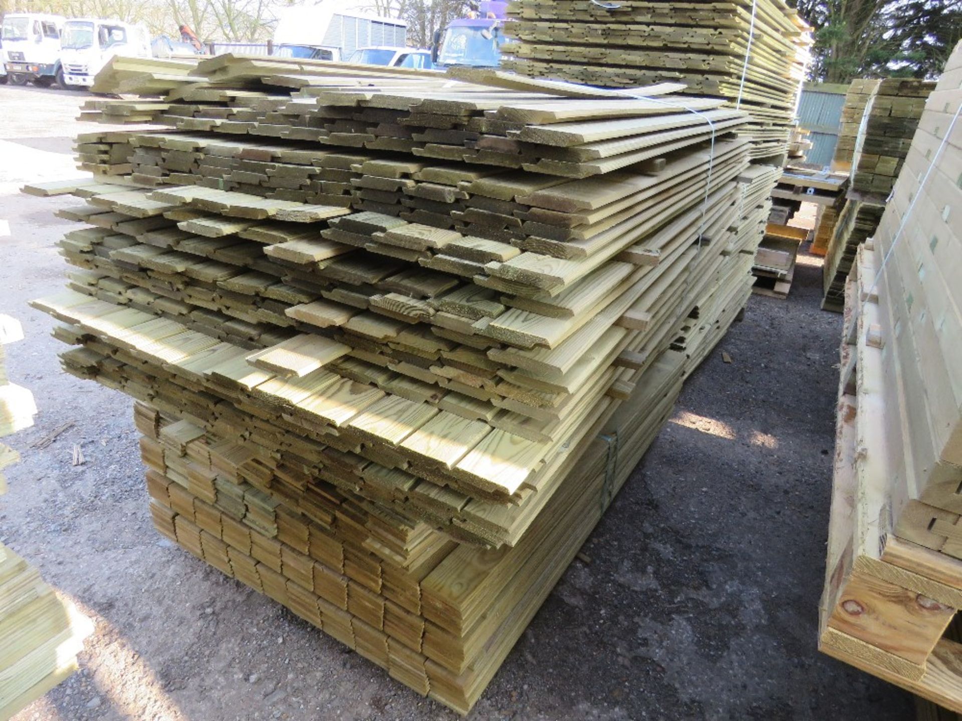 2X LARGE PACKS OF TREATED SHIPLAP AND HIT AND MISS TIMBER CLADDING BOARDS 1.57M-1.73M LENGTH X 100MM - Image 6 of 6