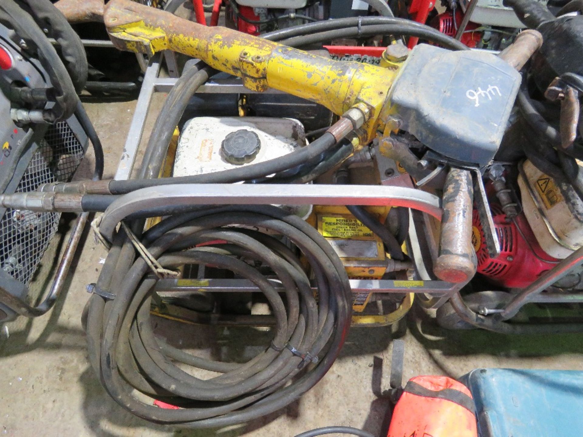 BENFORD HYDRAULIC BREAKER PACK WITH HOSE AND GUN. - Image 3 of 3