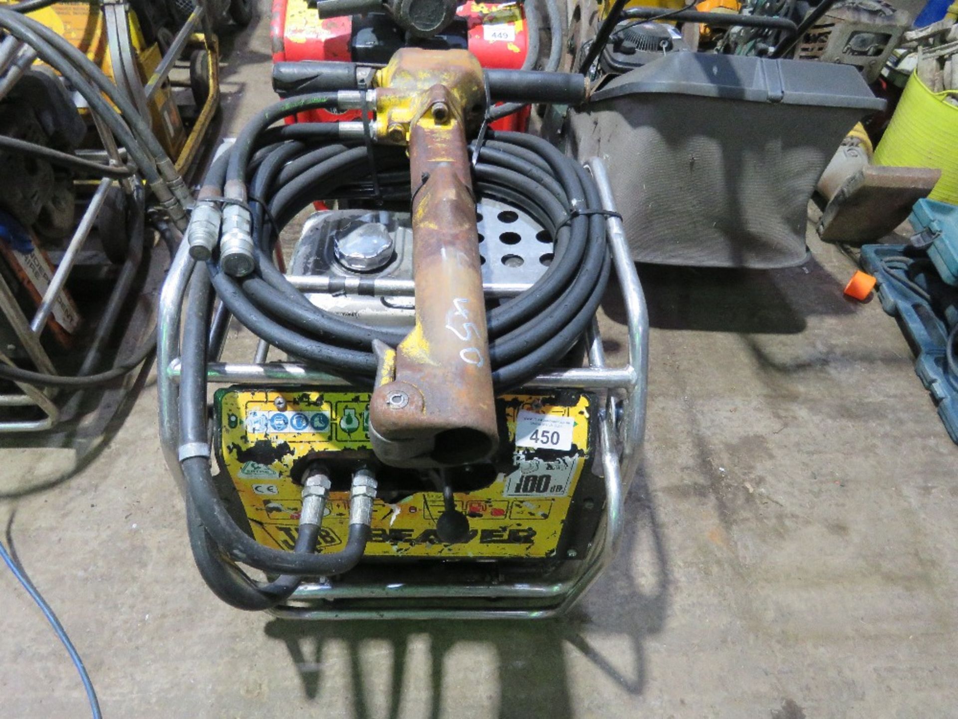 JCB HYDRAULIC BREAKER PACK WITH HOSE AND GUN.