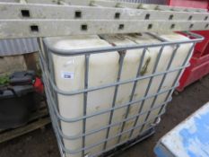 IBC PLASTIC PALLET TANK BOWSER.