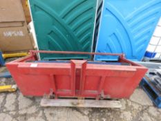 TRANSPORT BOX WITH BUILT IN SEATING AND SAFETY BAR. PREVIOUSLY USE ON MASSEY FERGUSON 35 TYPE TRACTO