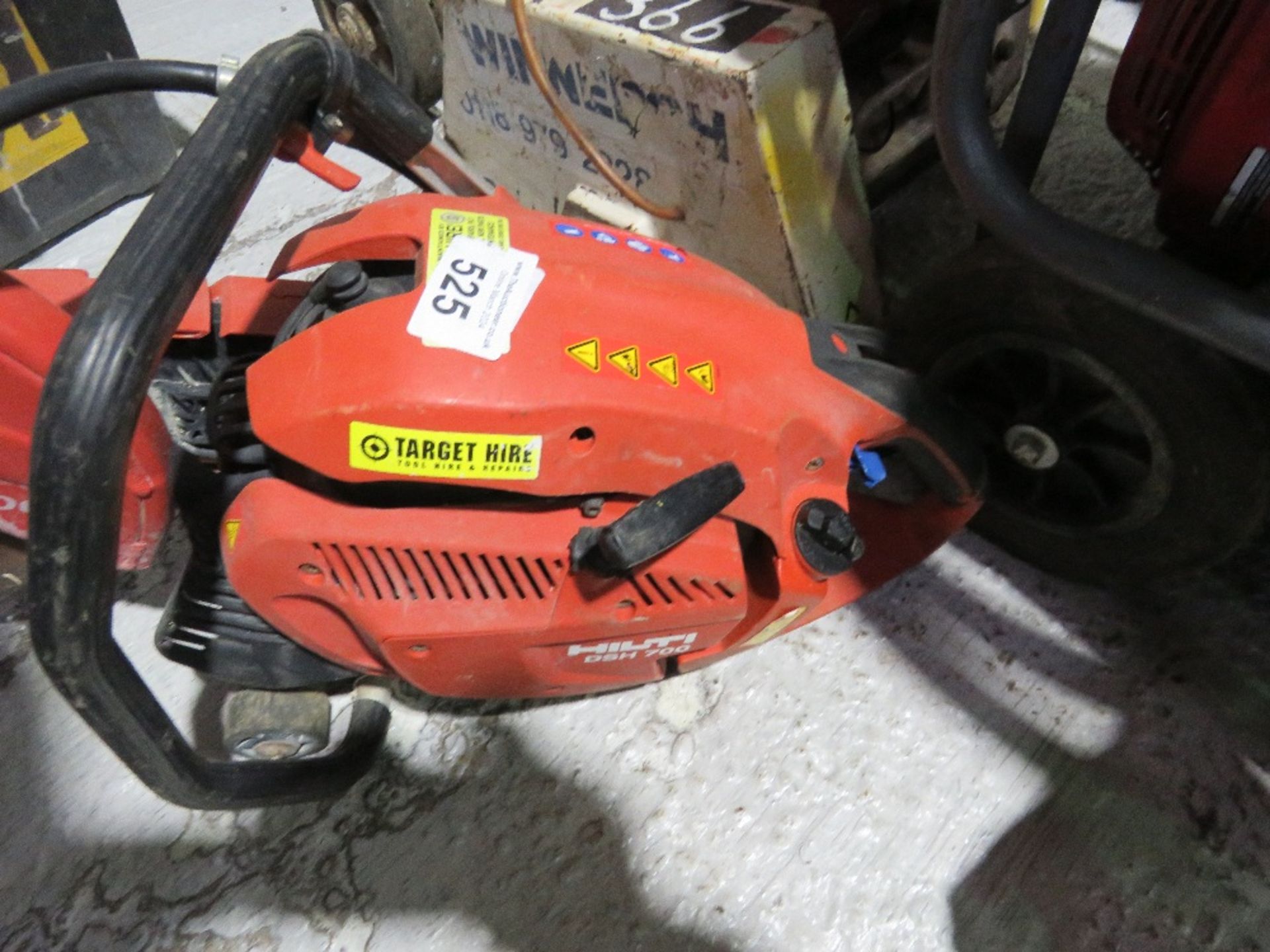 HILTI DSH700 PETROL ENGINED CUT OFF SAW WITH BLADE. SOURCED FROM LOCAL DEPOT CLOSURE. - Image 3 of 4
