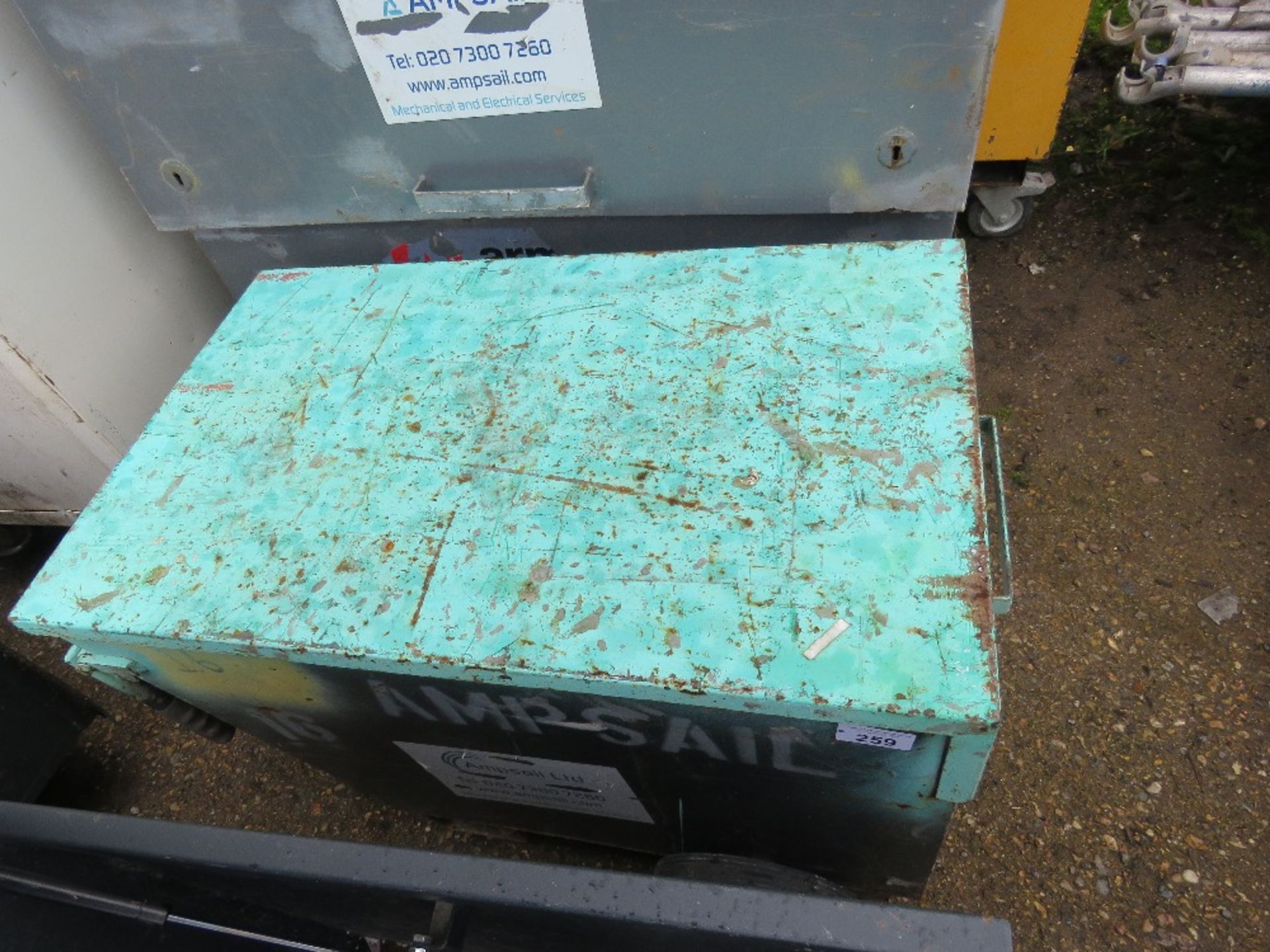 ARMORGARD HEAVY DUTY TOOL BOX BARROW LOCKED, NO KEYS. SOURCED FROM COMPANY LIQUIDATION.