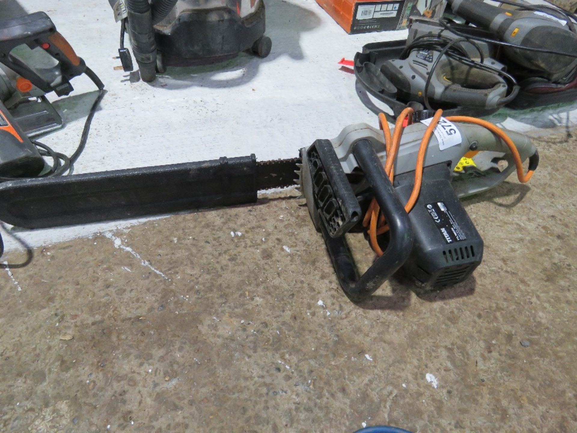 ELECTRIC 240VOLT CHAINSAW. DIRECT FROM LOCAL RETIRING BUILDER. THIS LOT IS SOLD UNDER THE AUCTI