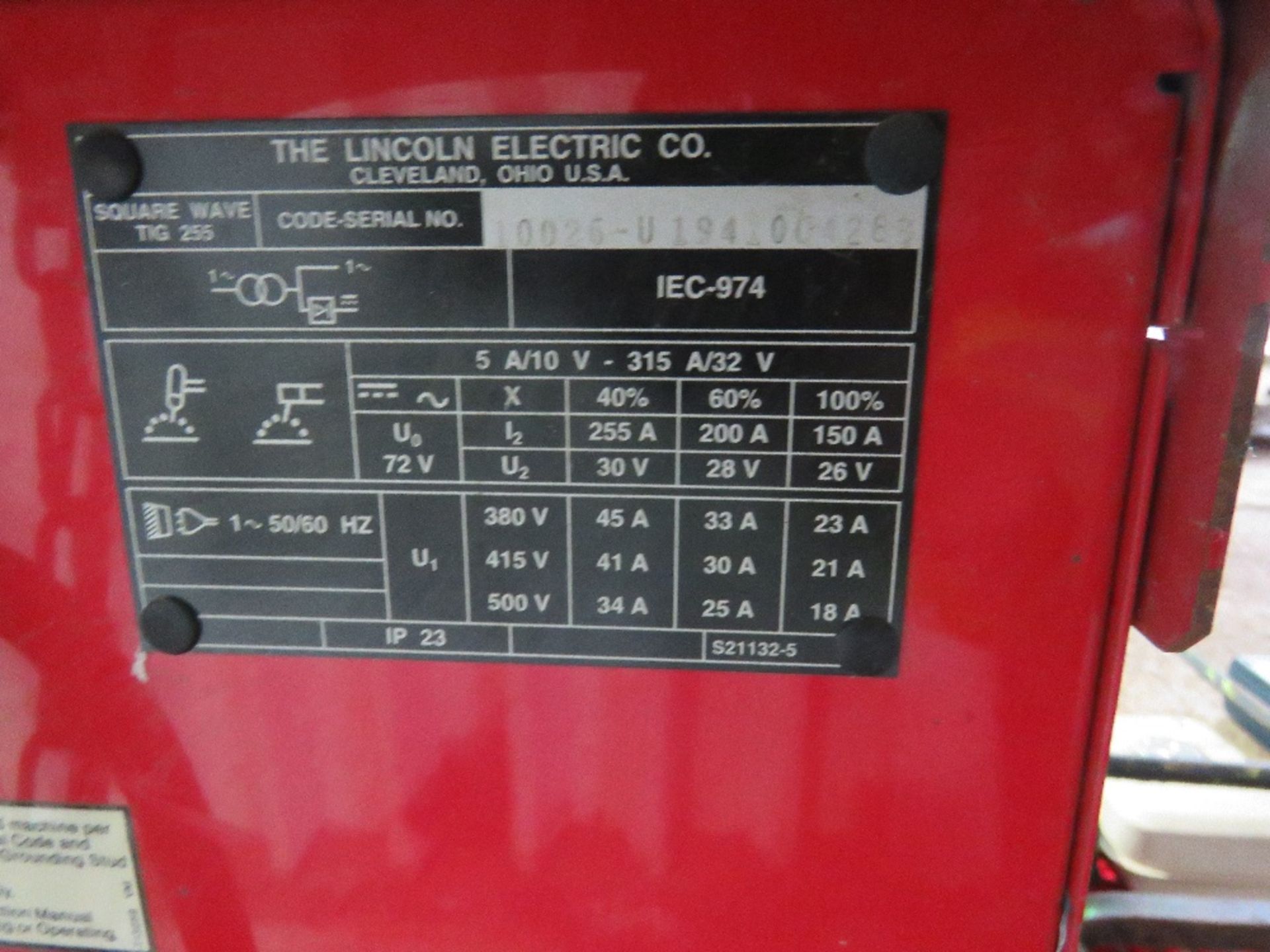 LINCOLN SQUARE WAVE TIG255 WELDER WITH MAGNUM UNIT, 3 PHASE. THIS LOT IS SOLD UNDER THE AUCTIONEE - Image 6 of 7