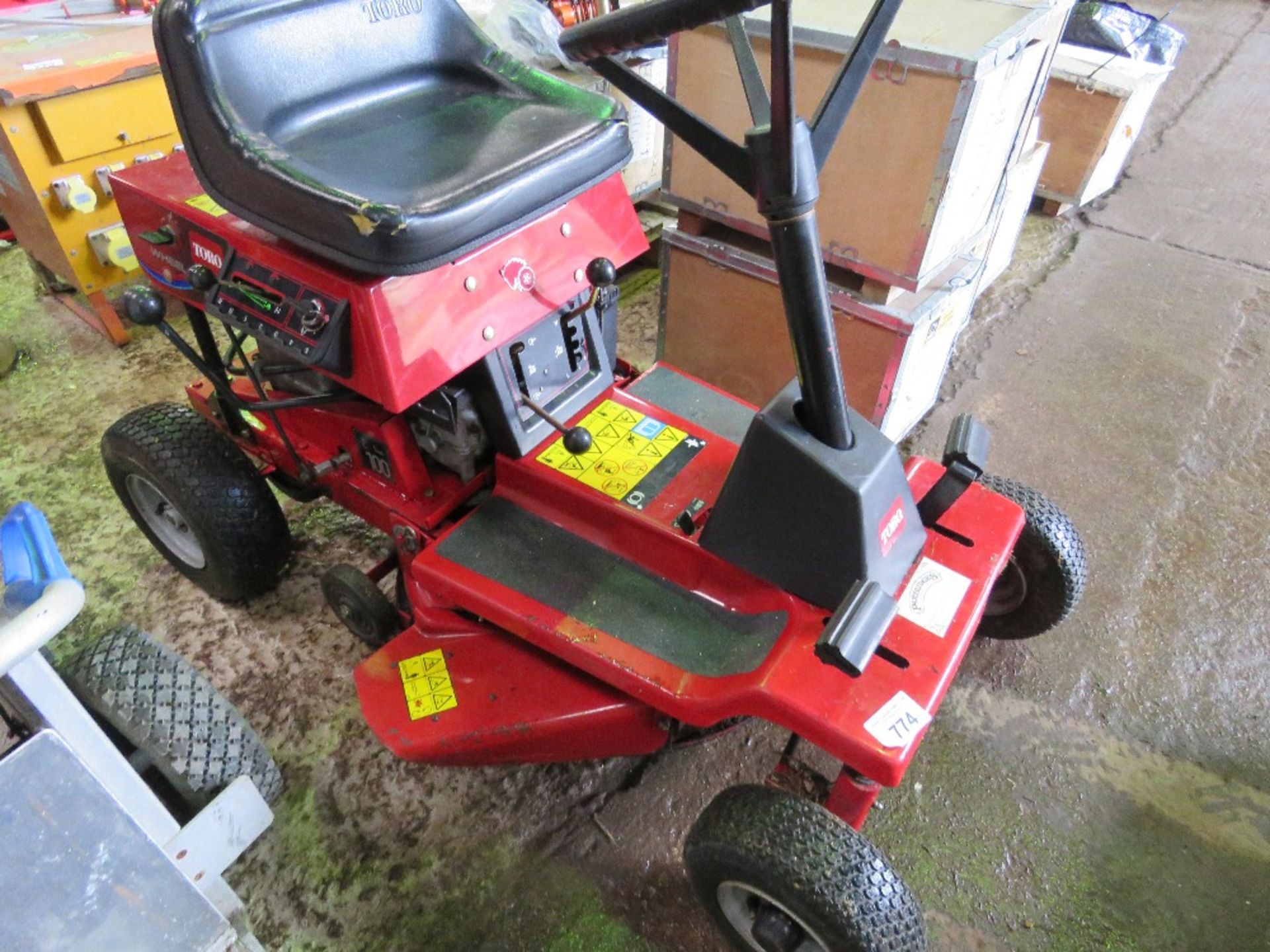 WHEELHORSE 8-25 RIDE ON MOWER. BATTERY LOW, UNTESTED.....THIS LOT IS SOLD UNDER THE AUCTIONEERS MARG