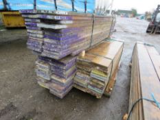 LARGE QUANTITY OF ASSORTED SCAFFOLD BOARDS, 6-13FT LENGTH APPROX. THIS LOT IS SOLD UNDER THE AUCT