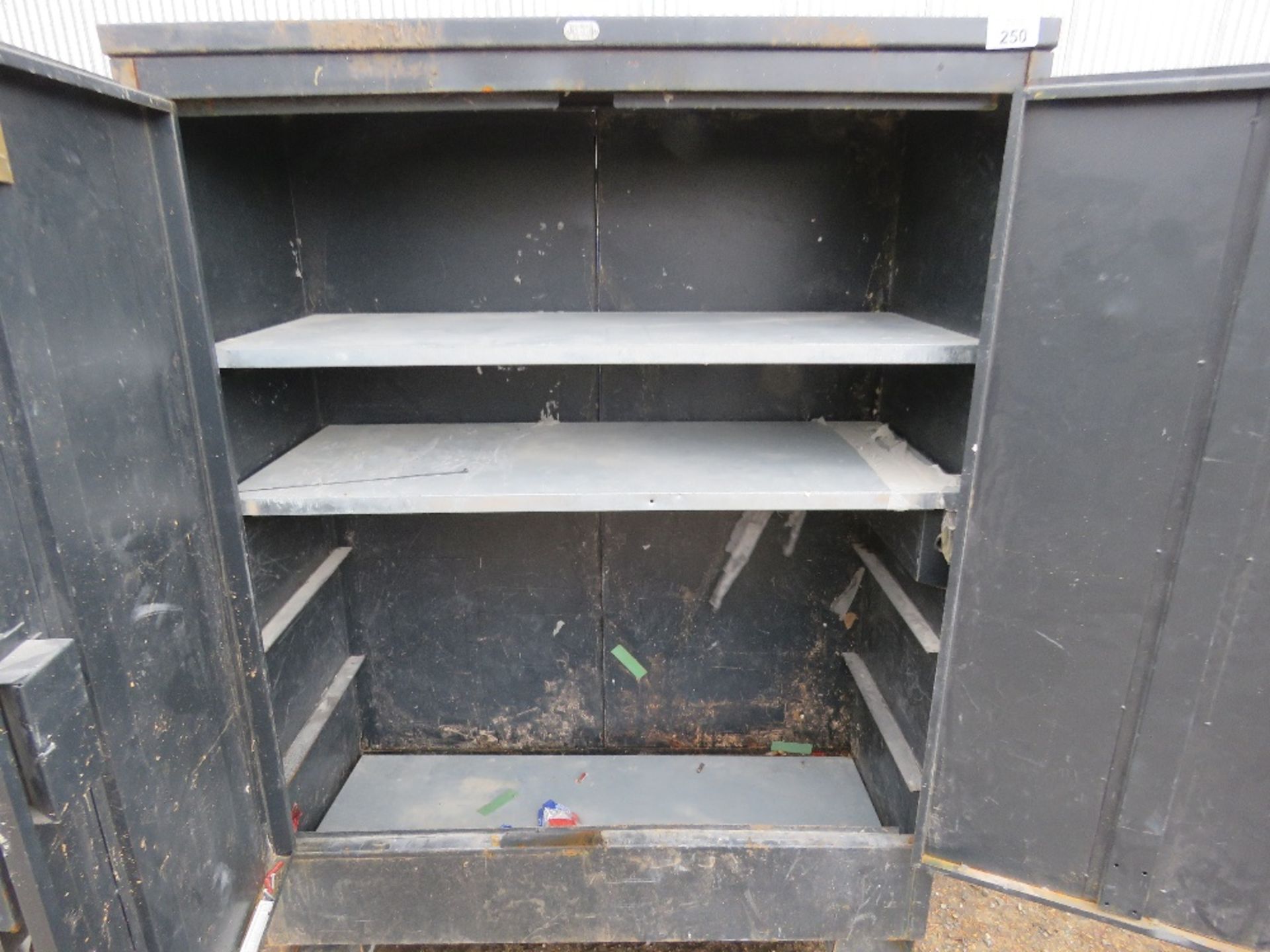 ARMORGARD FITTINGSTOR CABINET, UNLOCKED, NO KEYS. SOURCED FROM COMPANY LIQUIDATION. - Image 2 of 2