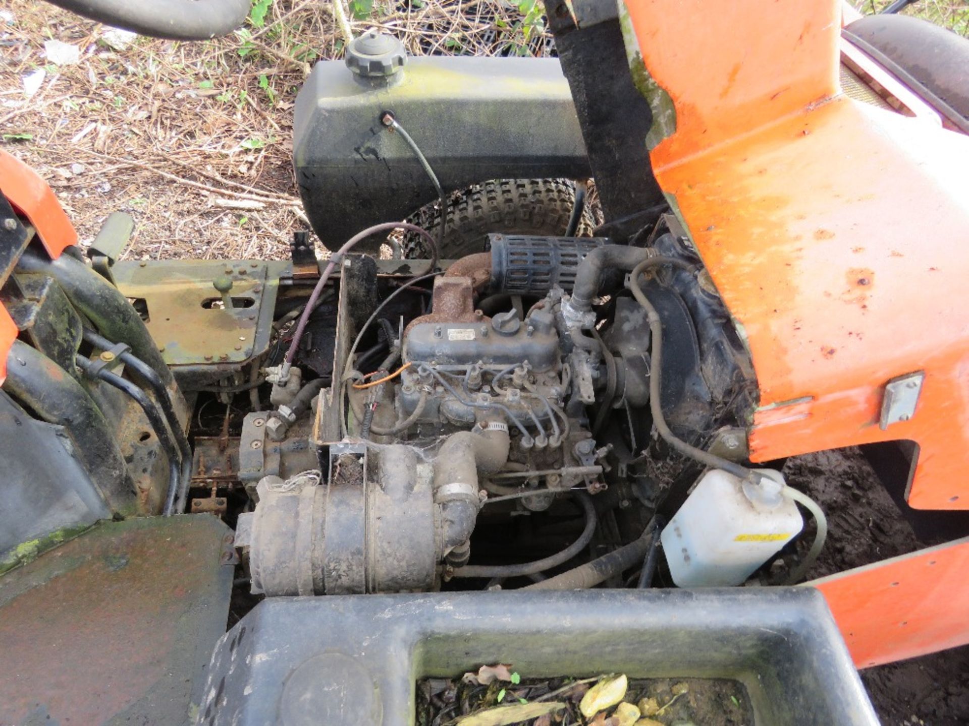 JACOBSEN THREE WHEEL RIDE ON BUNKER RAKE, KUBOTA 3 CYLINDER ENGINE.....THIS LOT IS SOLD UNDER THE AU - Image 5 of 5